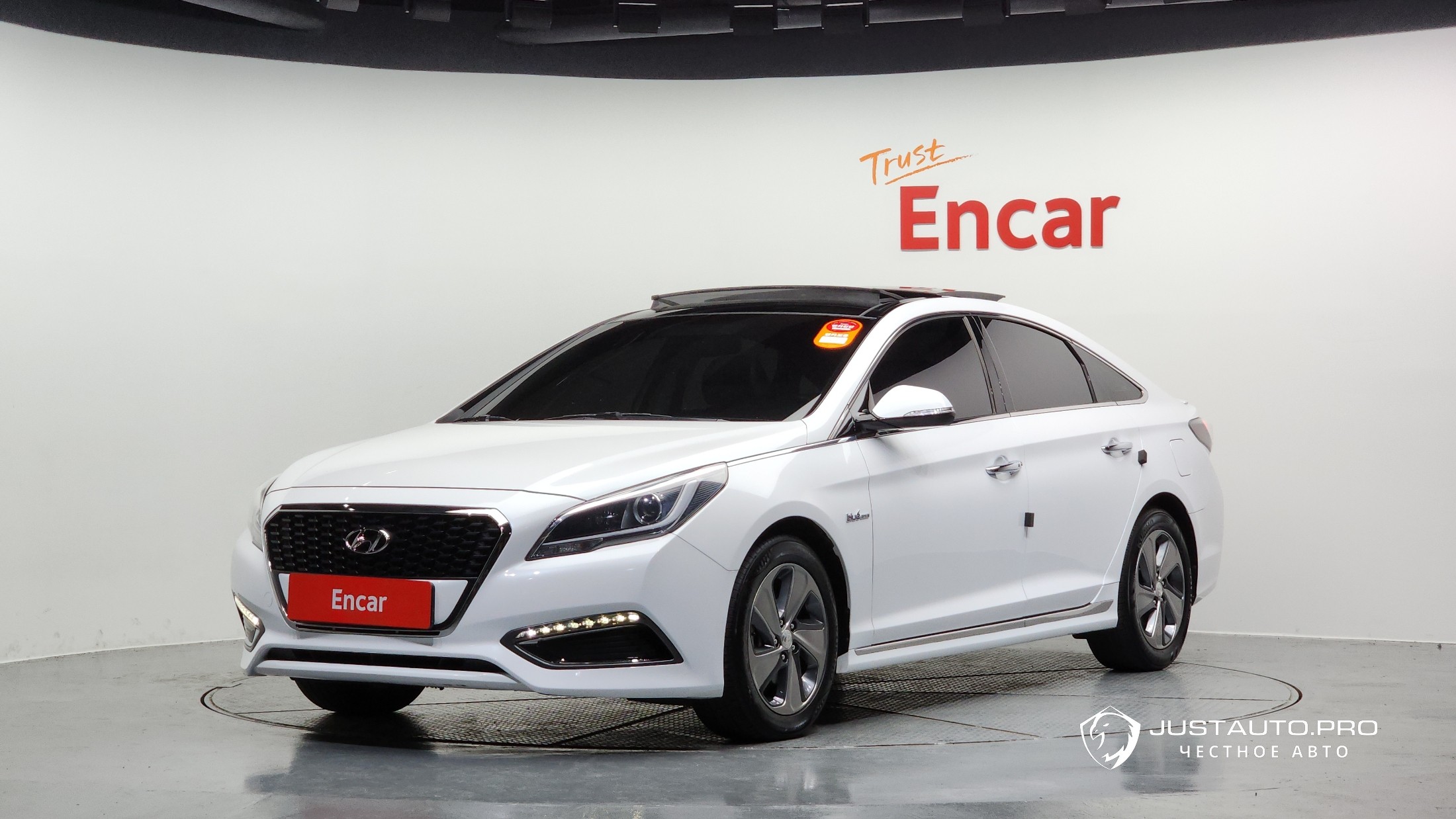 Автомобиль Hyundai Sonata