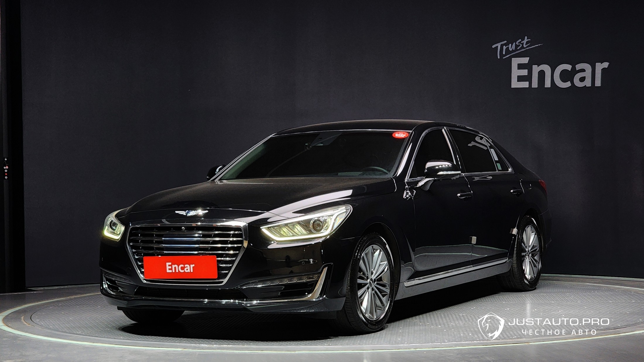 Автомобиль Genesis EQ900