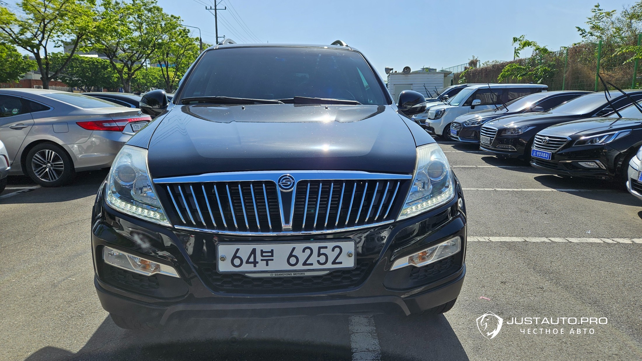 Автомобиль KG_Mobility_Ssangyong Rexton
