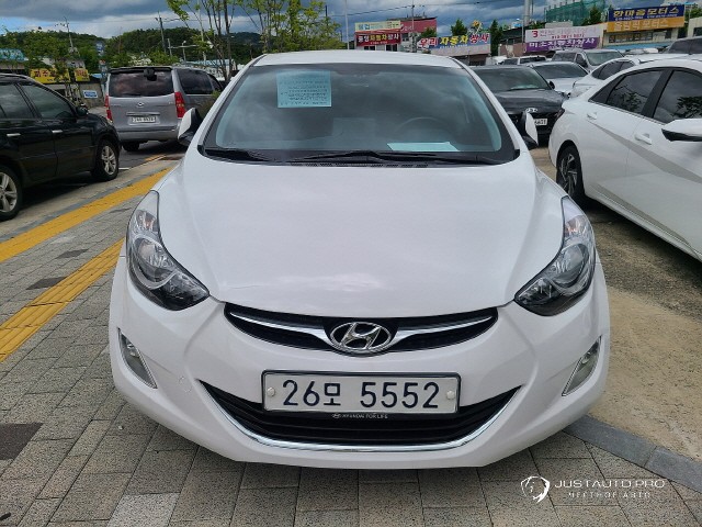 Автомобиль Hyundai AVANTE