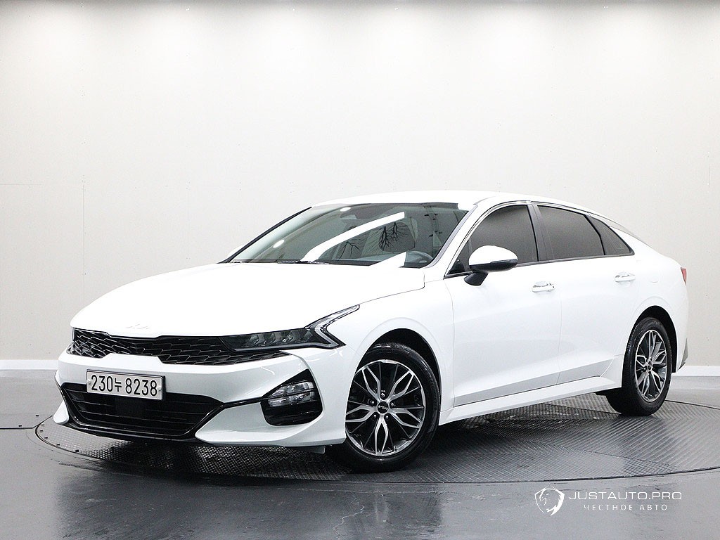 Автомобиль Kia K5