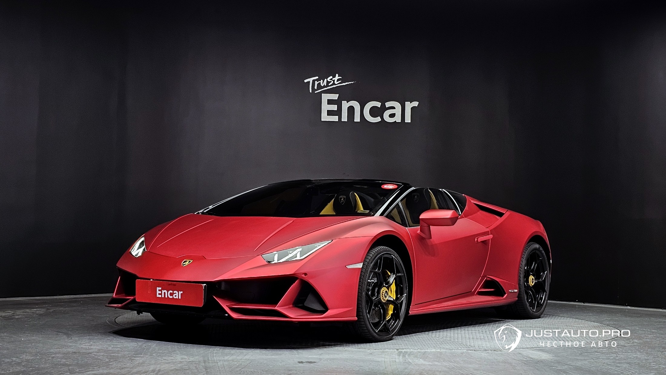 Автомобиль Lamborghini Huracan