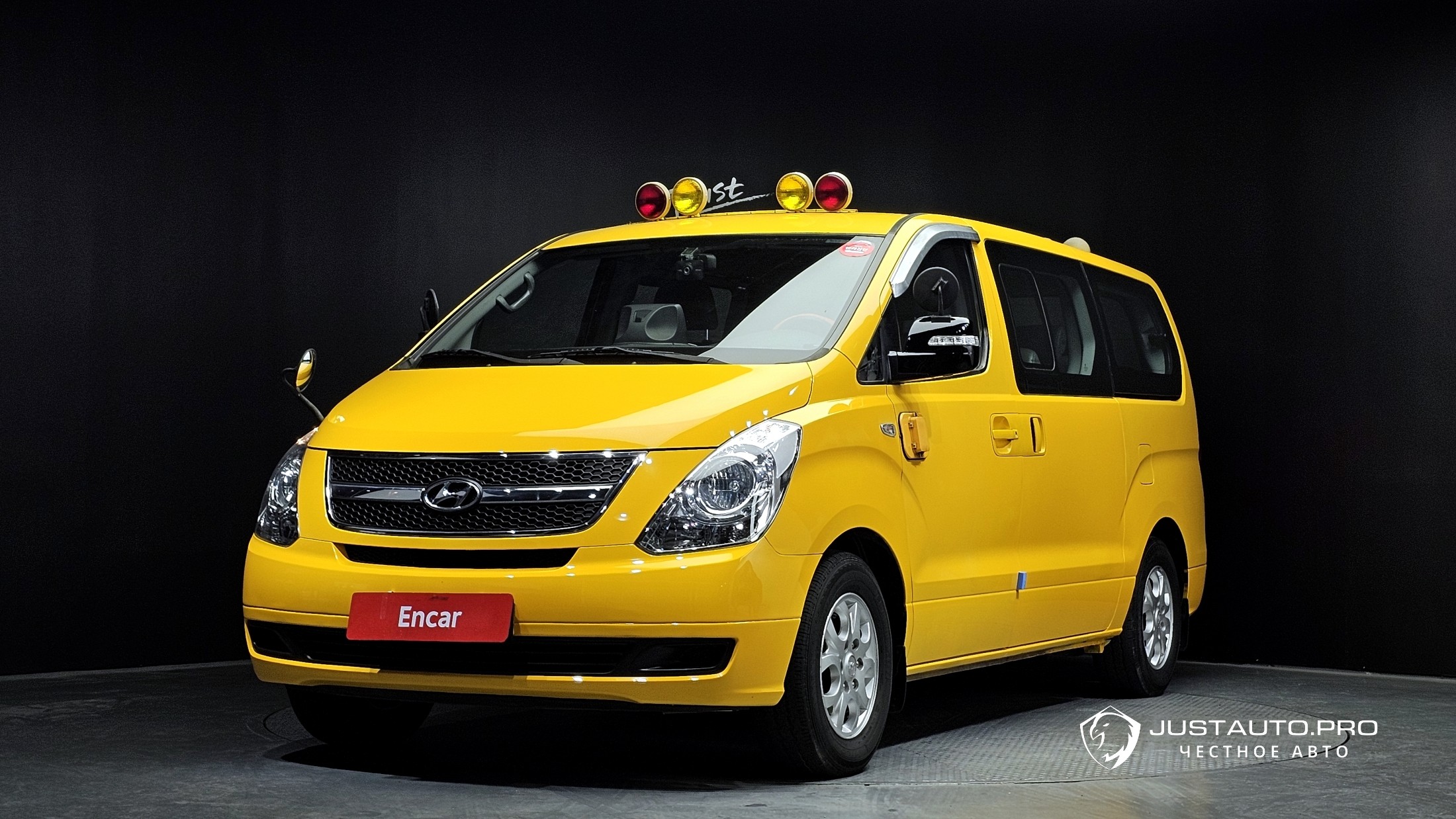 Автомобиль Hyundai Starex
