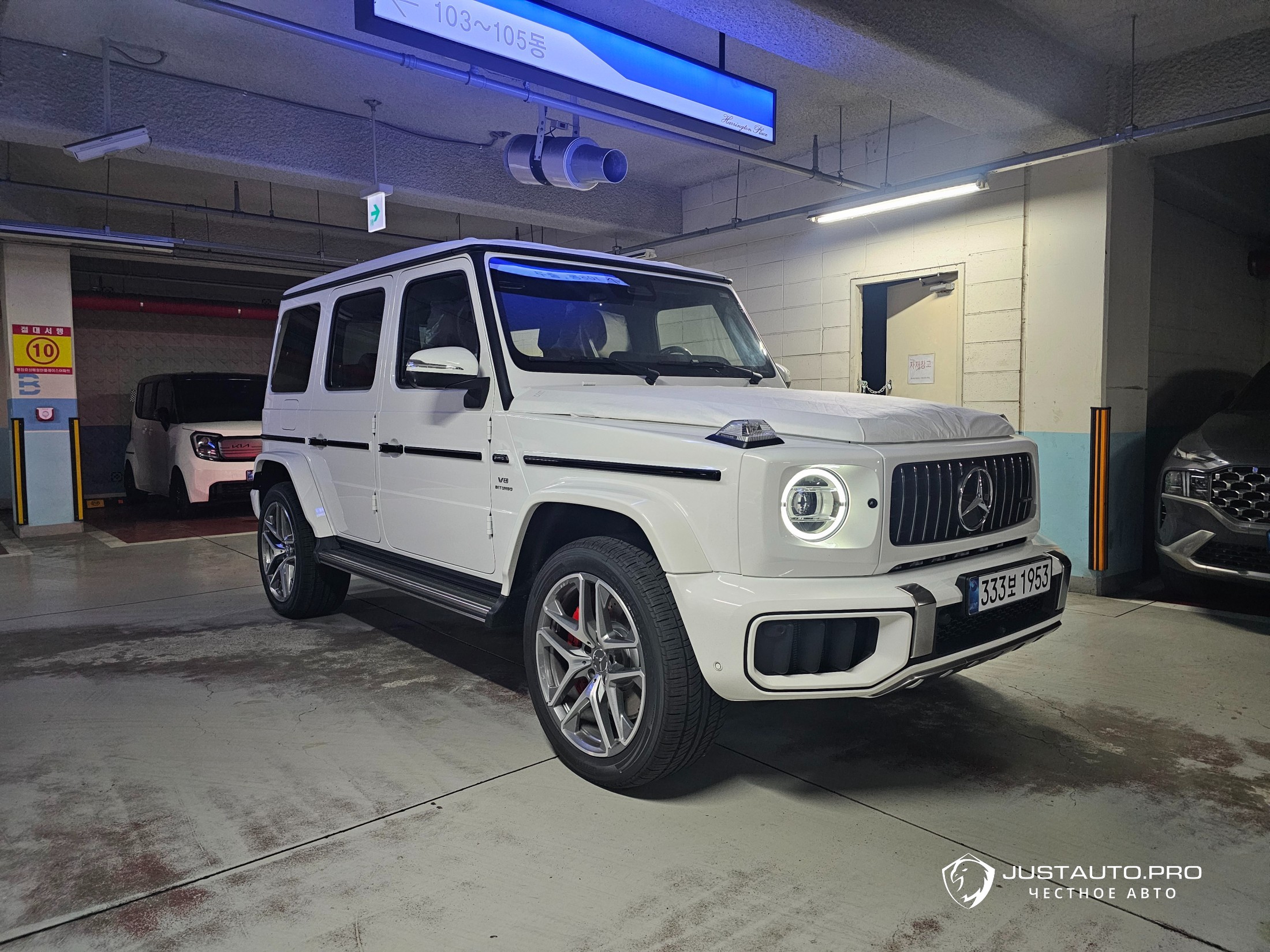 Автомобиль Mercedes-Benz G-Class