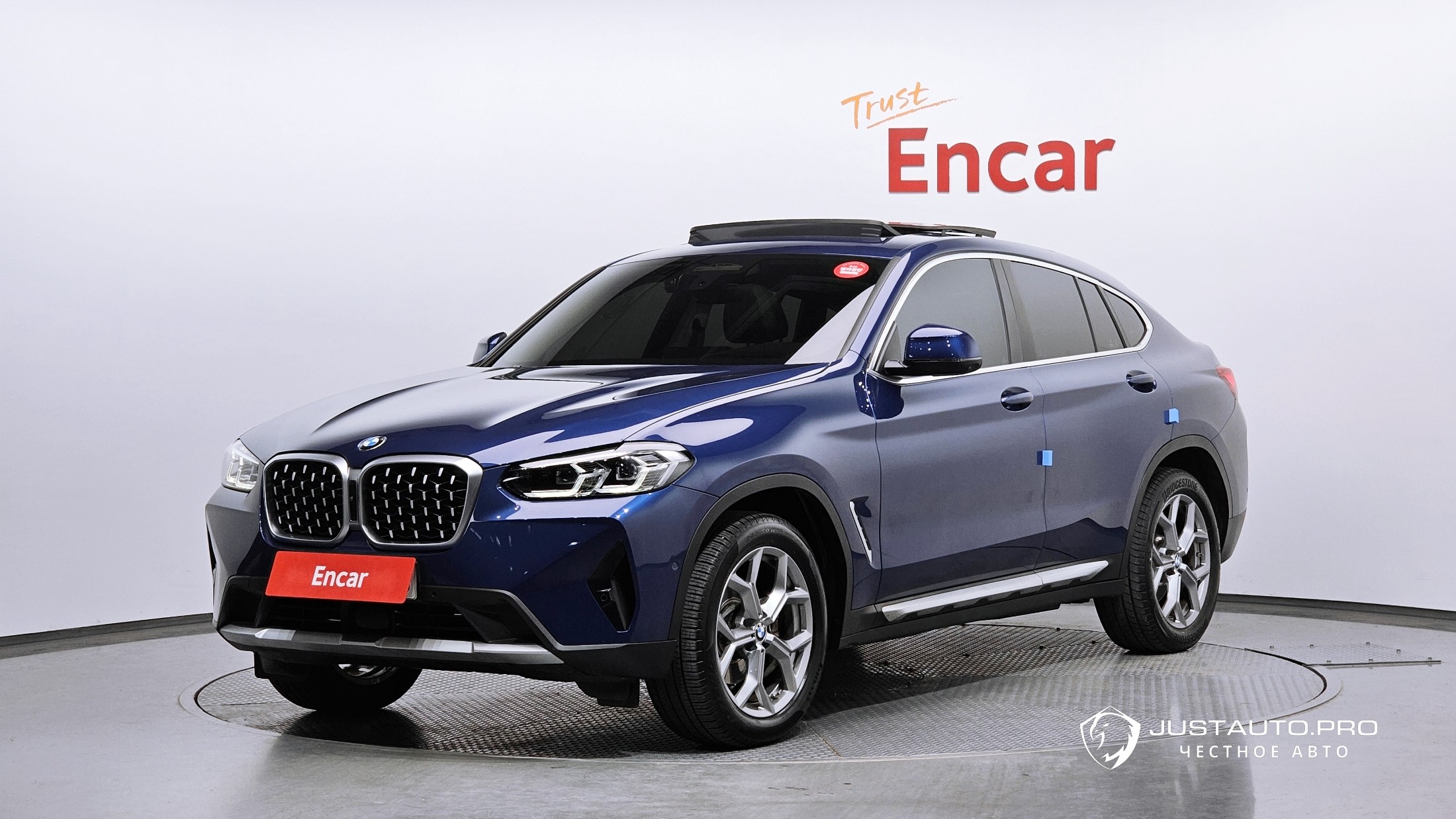 Автомобиль BMW X4