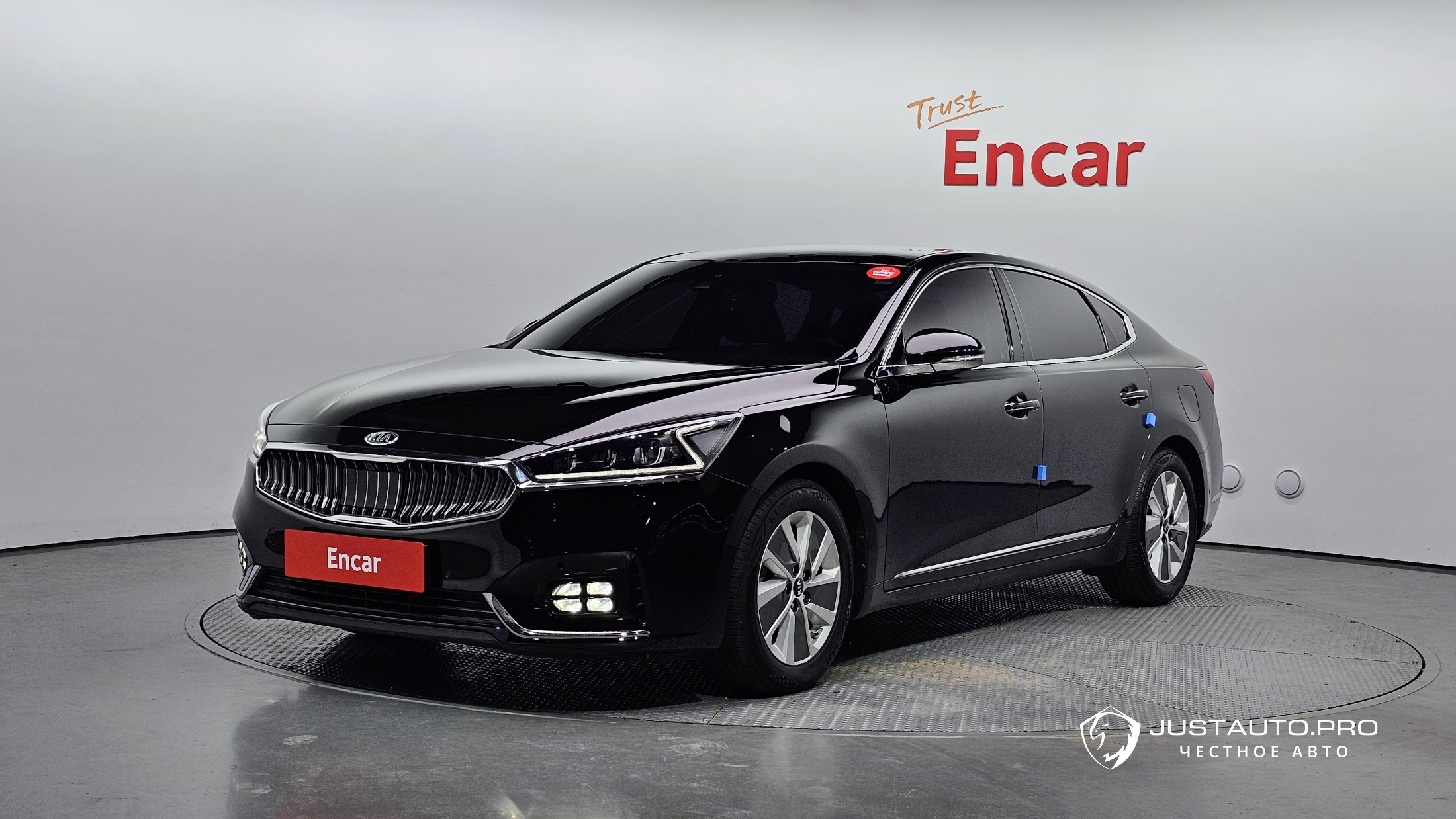 Автомобиль Kia K7