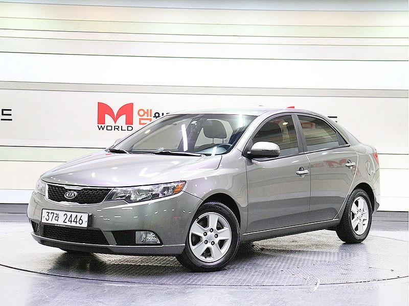 Автомобиль Kia Porte