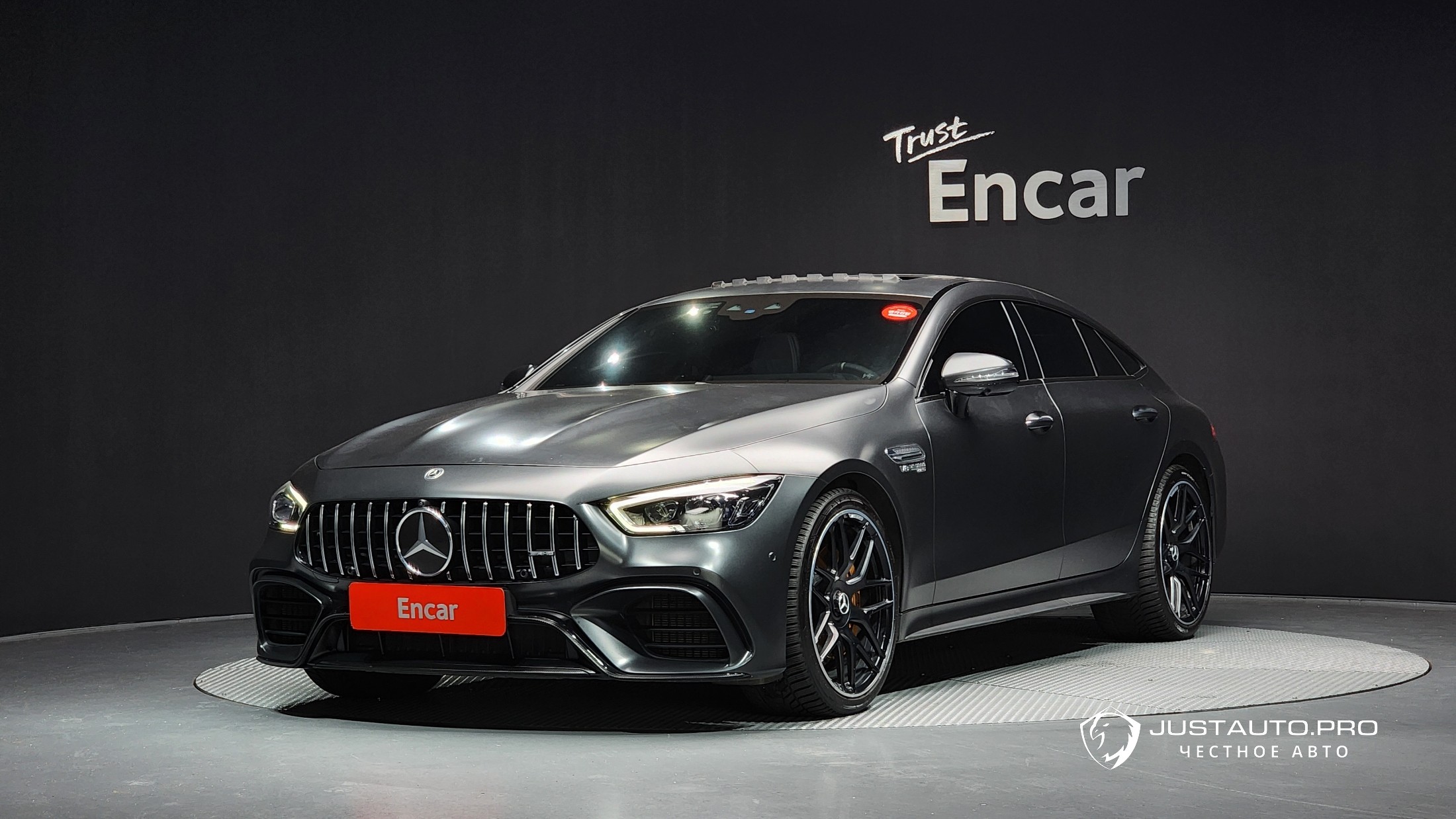 Автомобиль Mercedes-Benz AMG GT