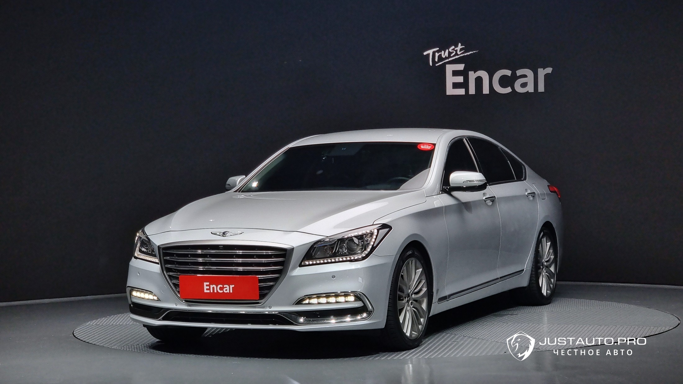 Автомобиль Genesis G80