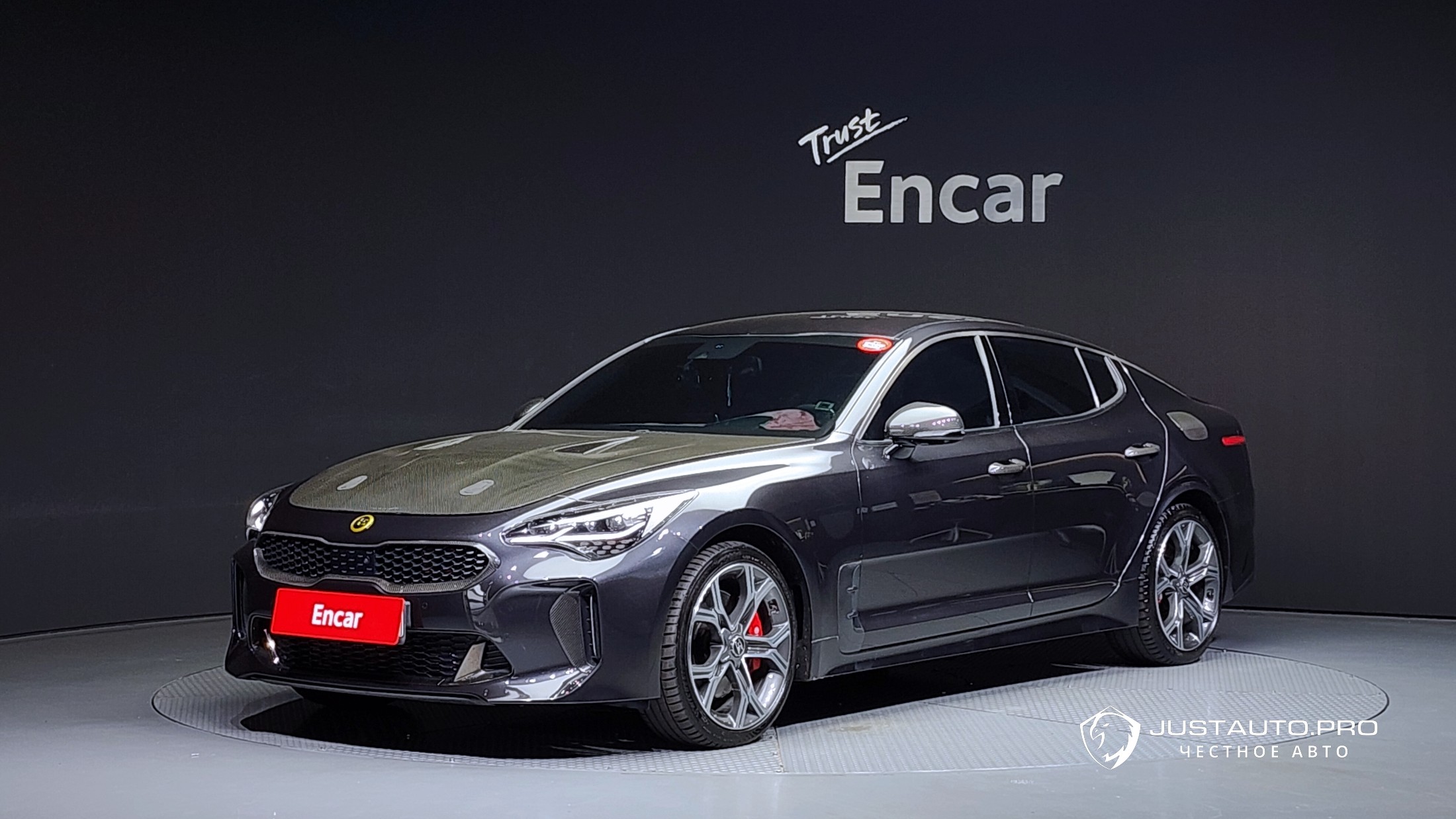 Автомобиль Kia Stinger
