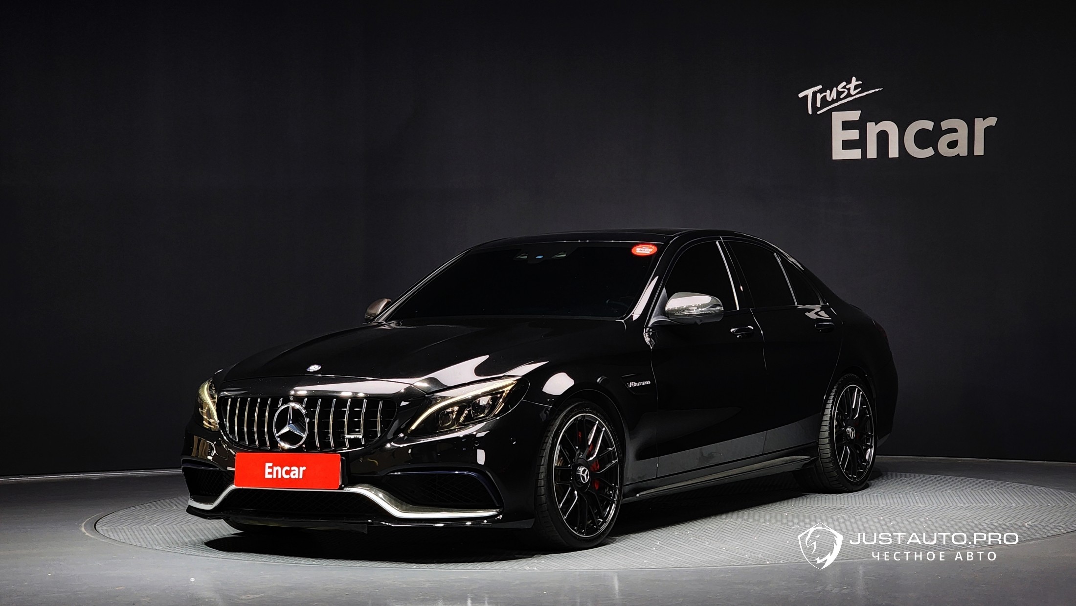 Автомобиль Mercedes-Benz C-Class