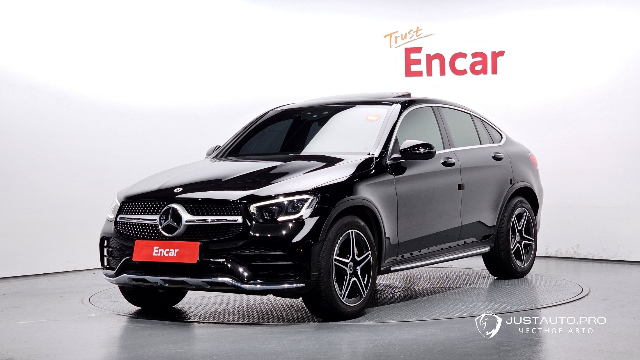 Автомобиль Mercedes-Benz GLC-Class