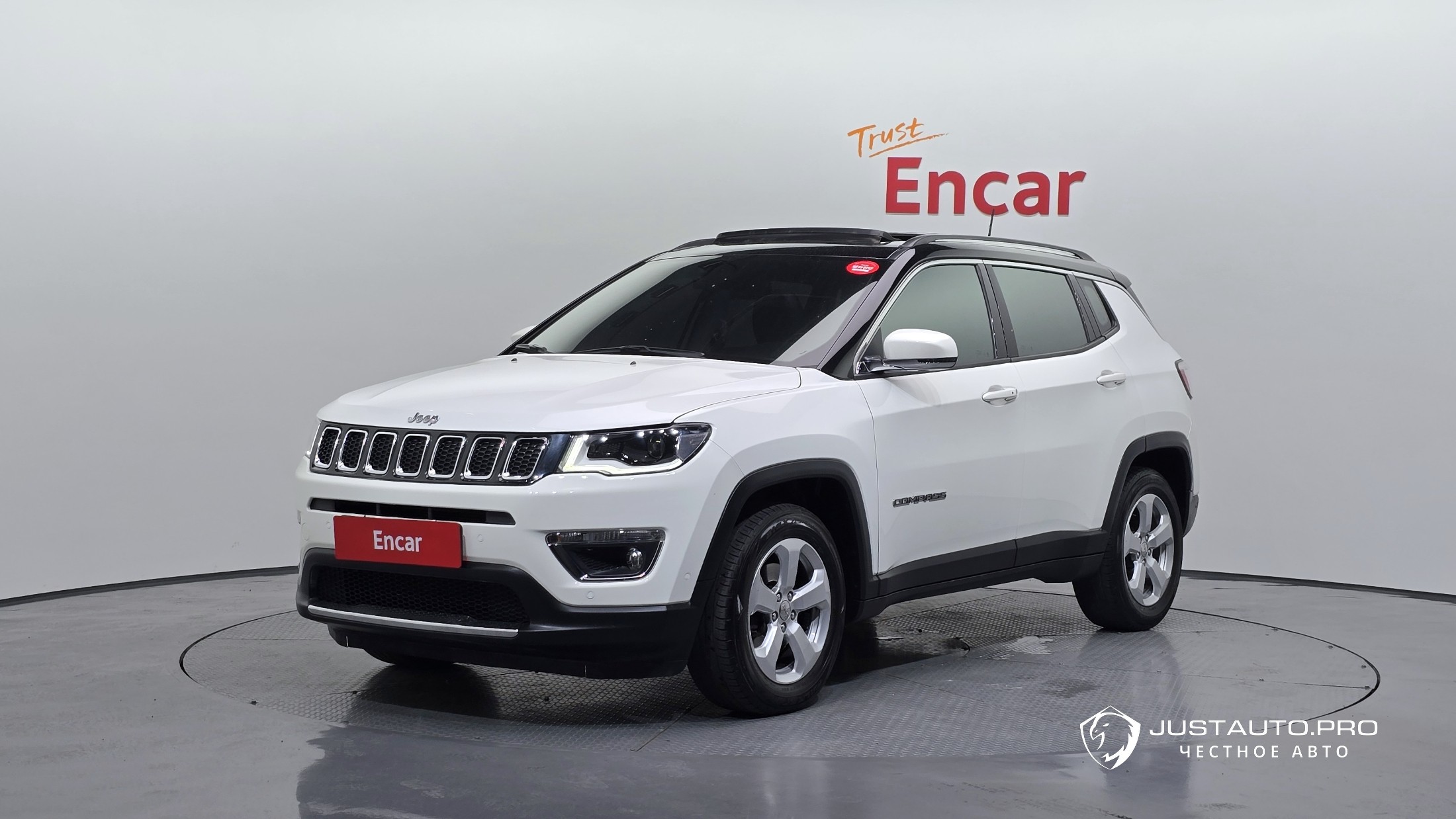 Автомобиль Jeep Compass
