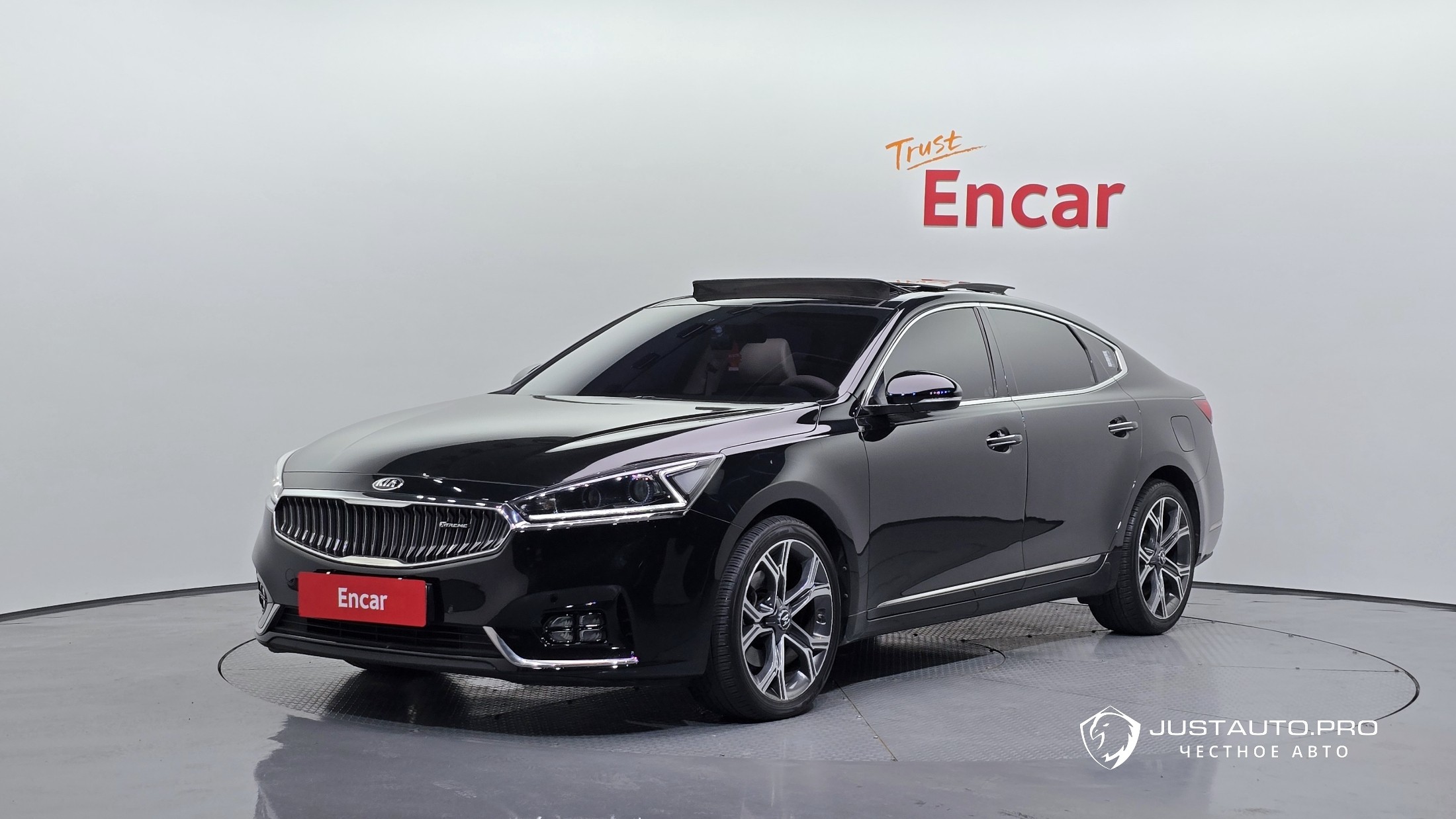 Автомобиль Kia K7