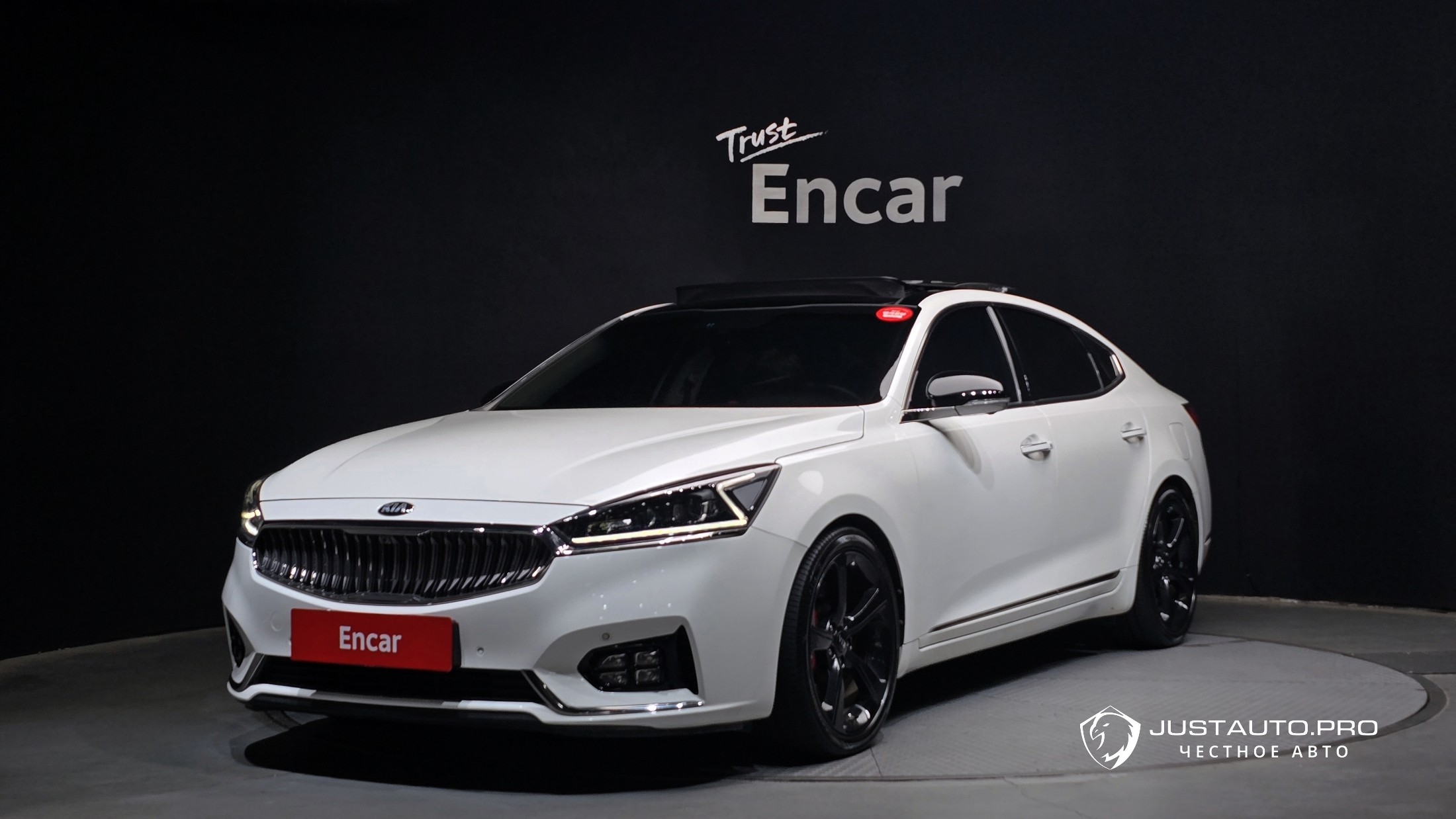 Автомобиль Kia K7