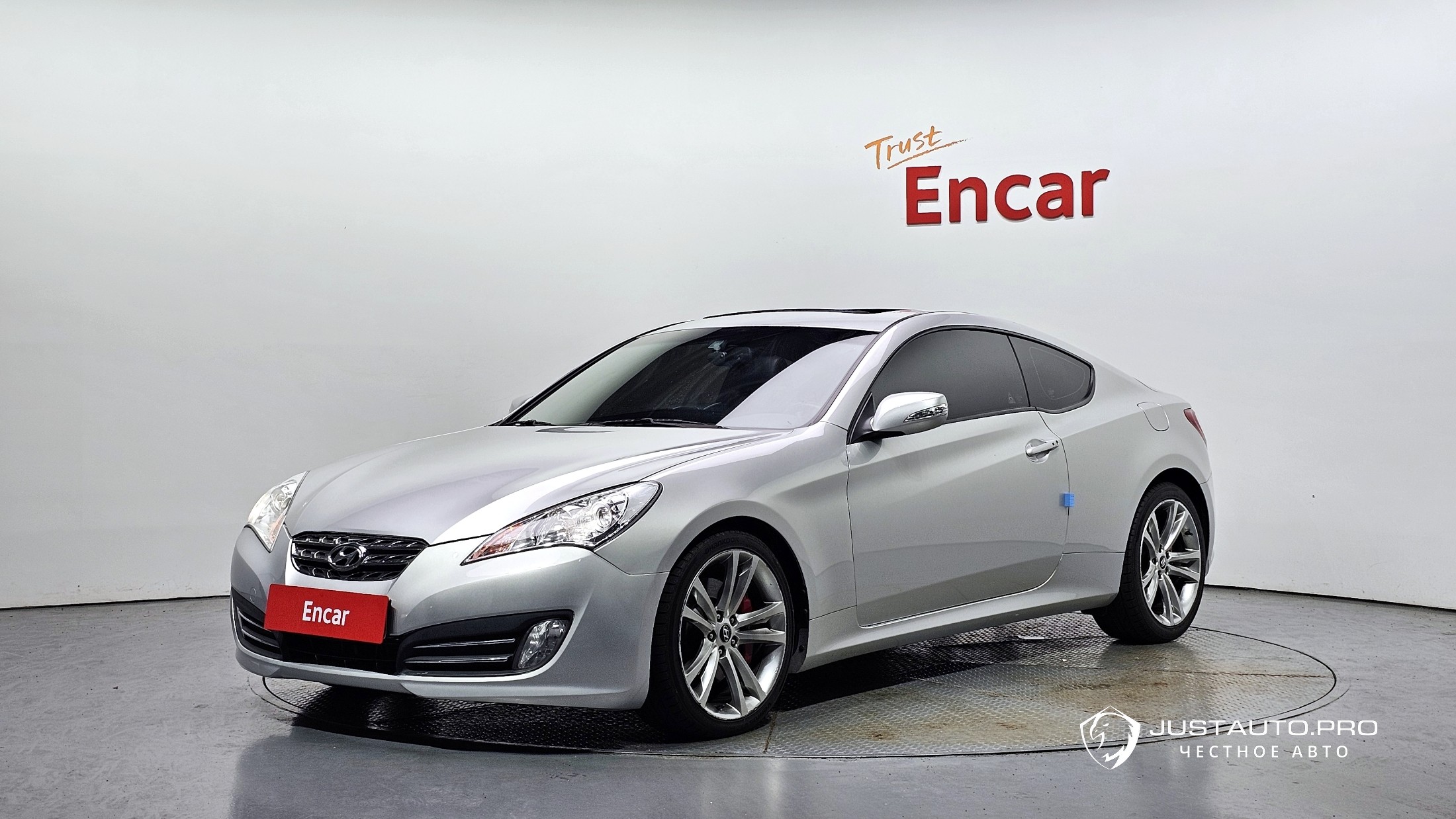 Автомобиль Hyundai Genesis