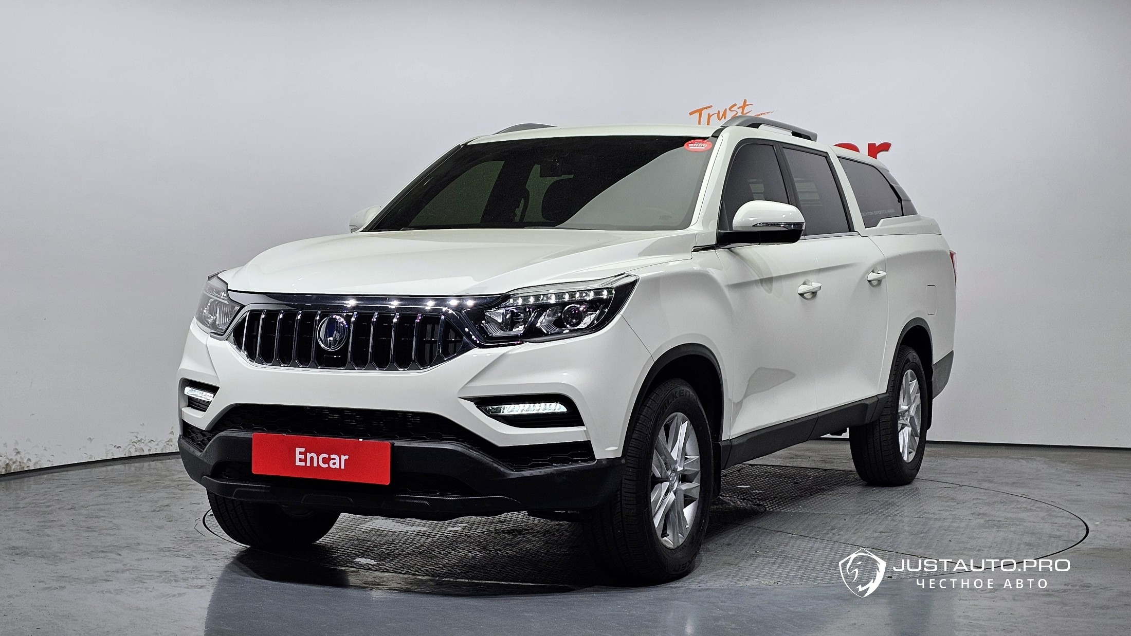 Автомобиль KG_Mobility_Ssangyong Rexton