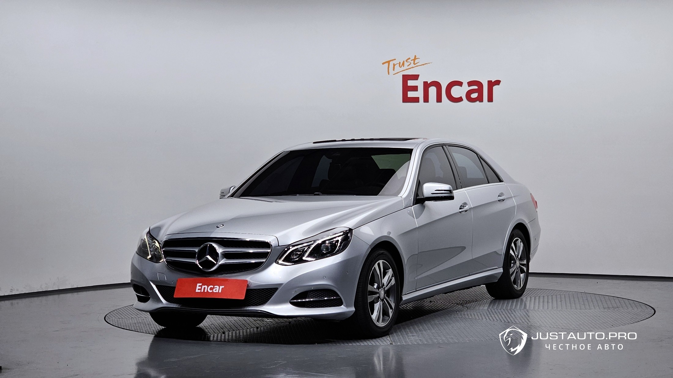 Автомобиль Mercedes-Benz E-Class