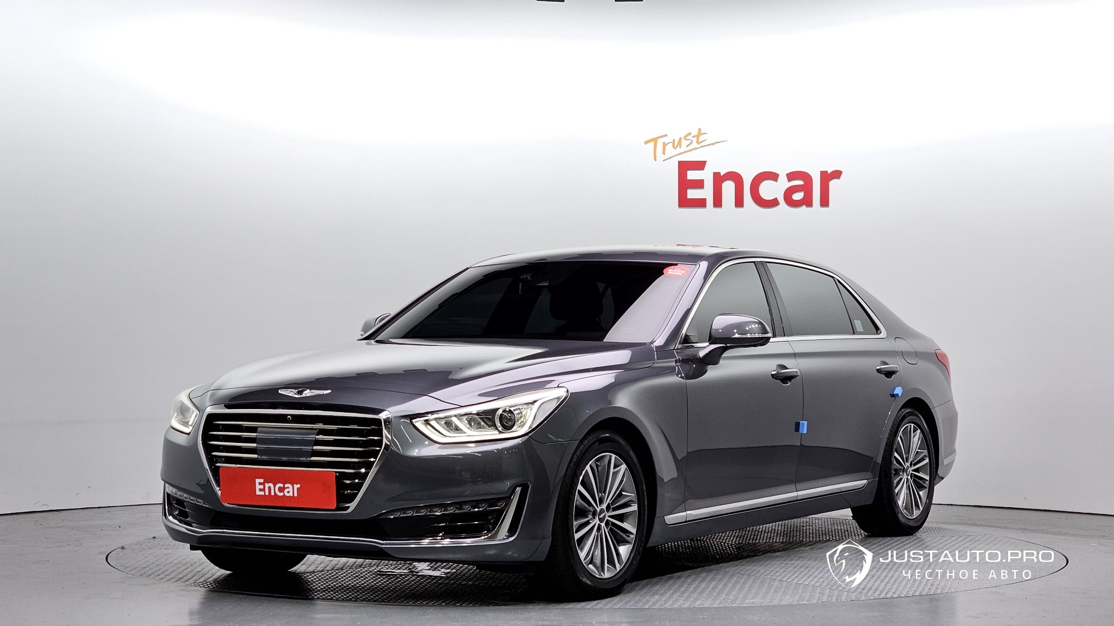 Автомобиль Genesis EQ900