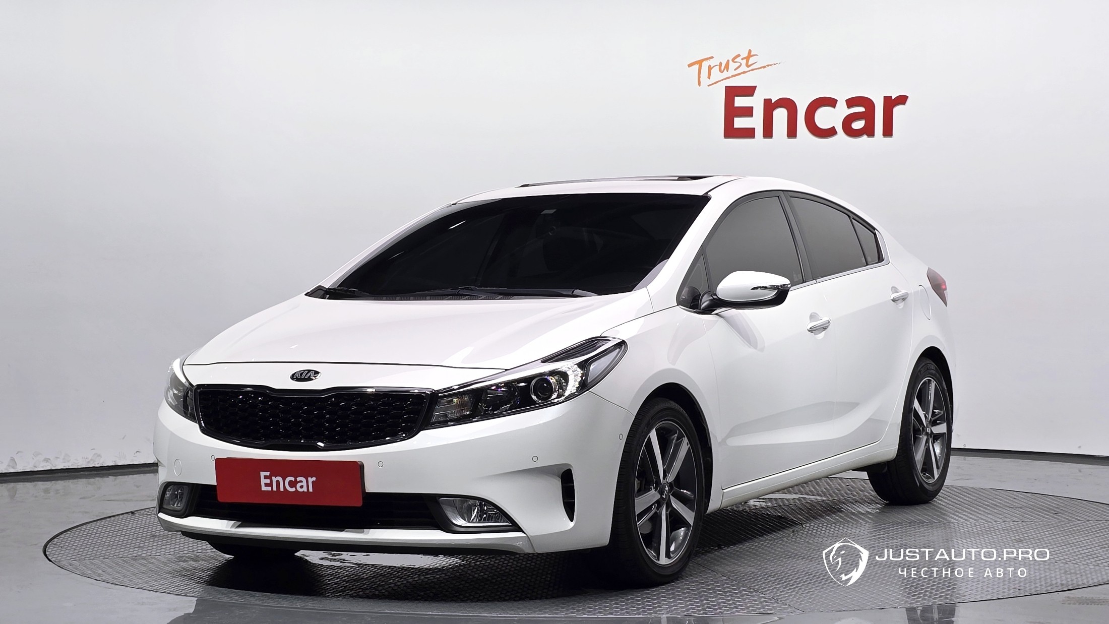Автомобиль Kia K3