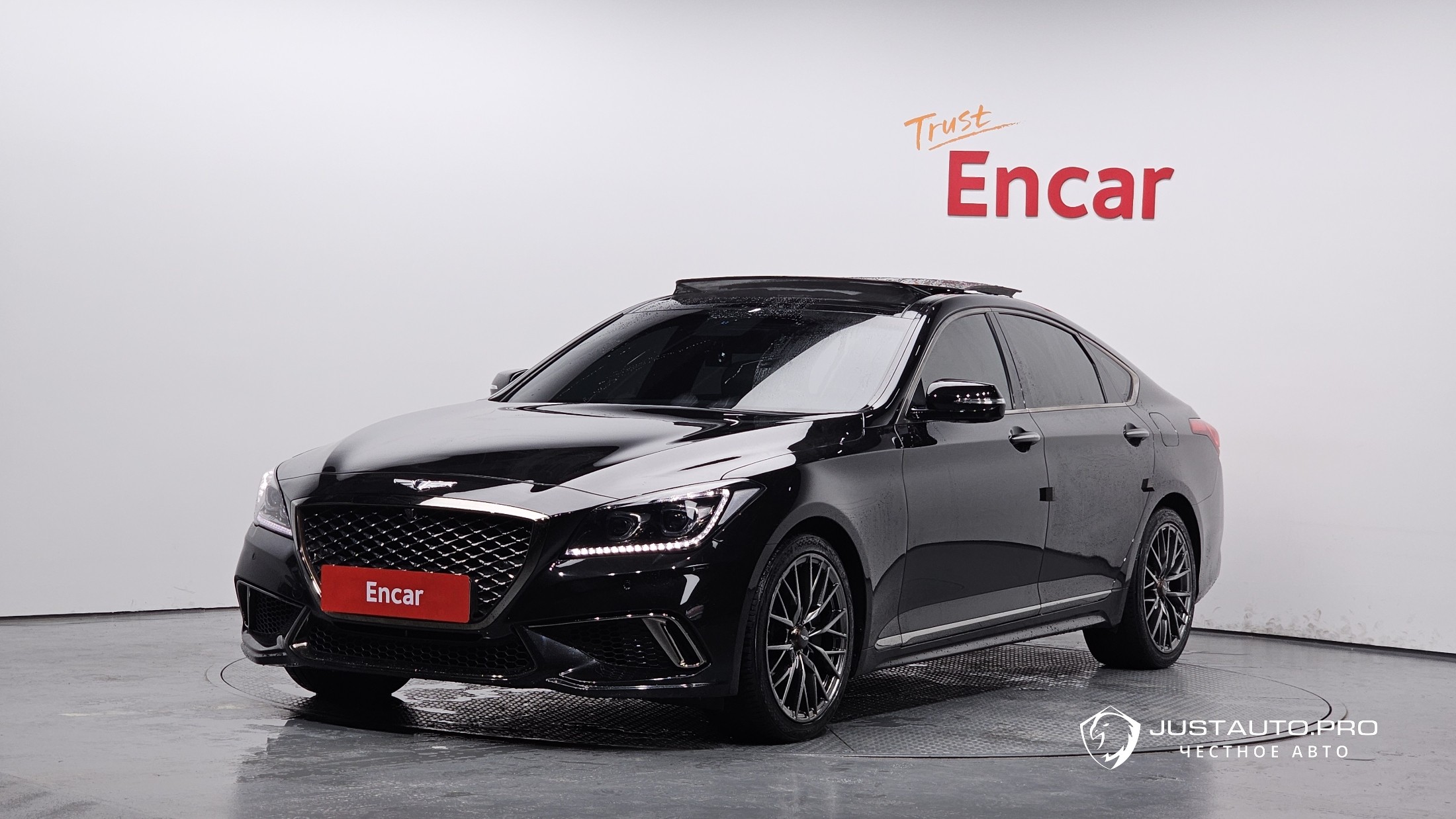 Автомобиль Genesis G80
