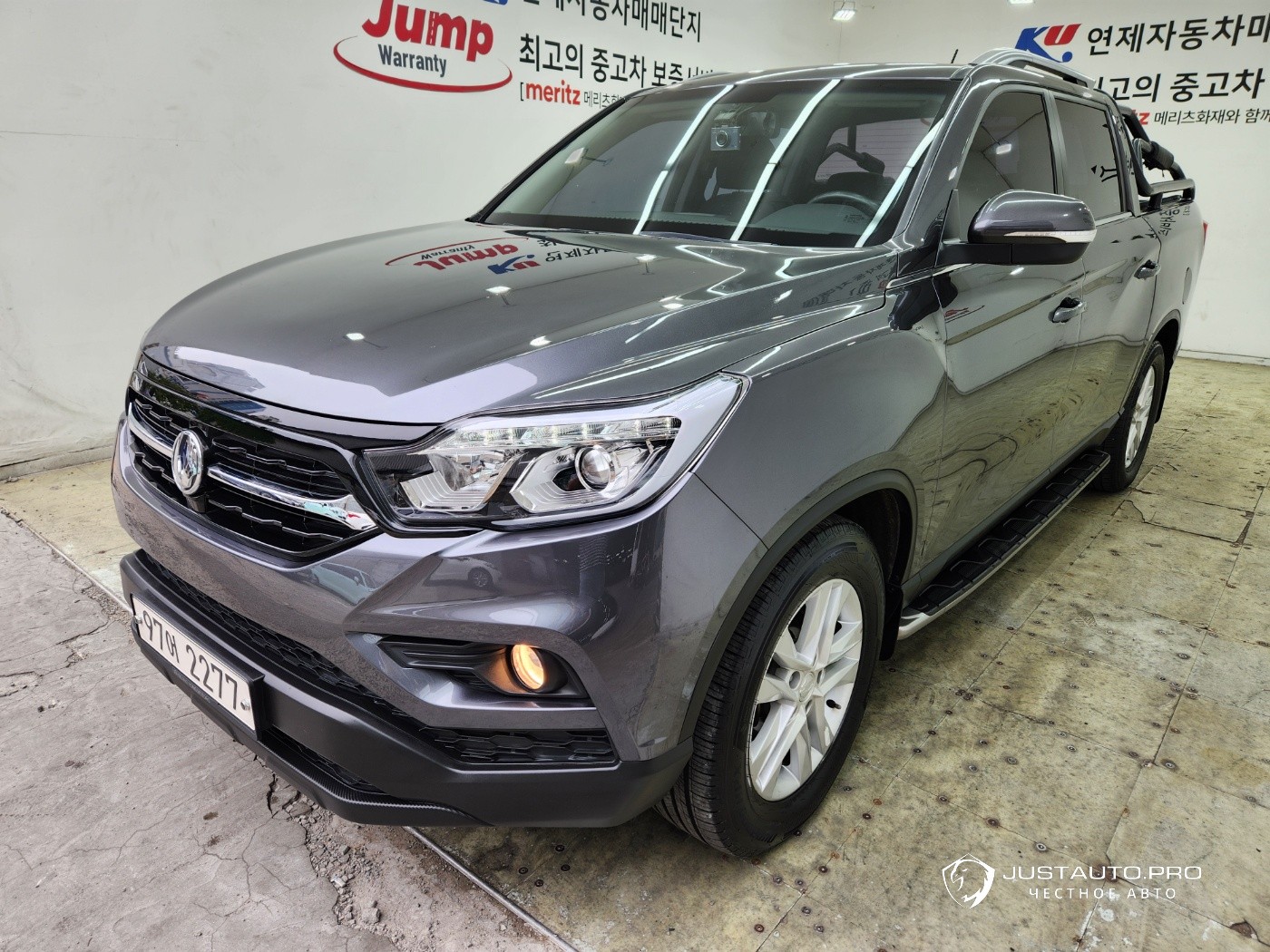 Автомобиль KG_Mobility_Ssangyong Rexton