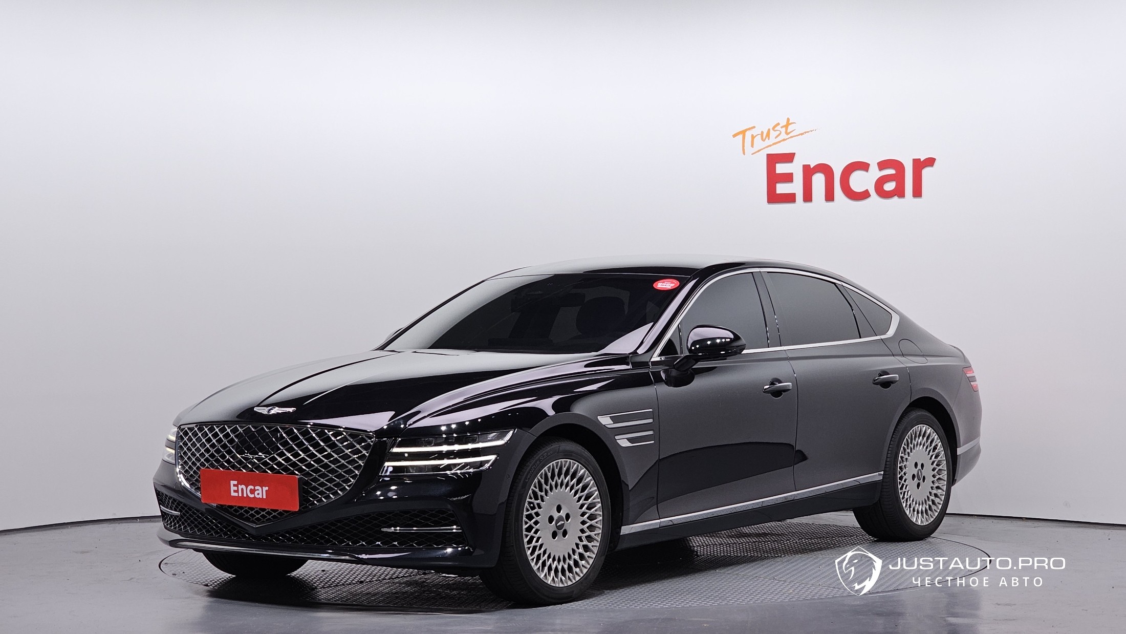 Автомобиль Genesis G80