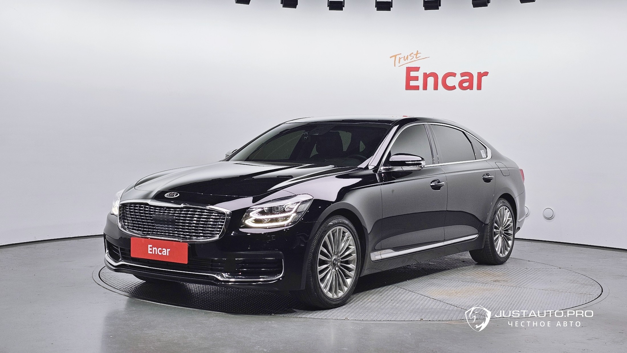 Автомобиль Kia K9