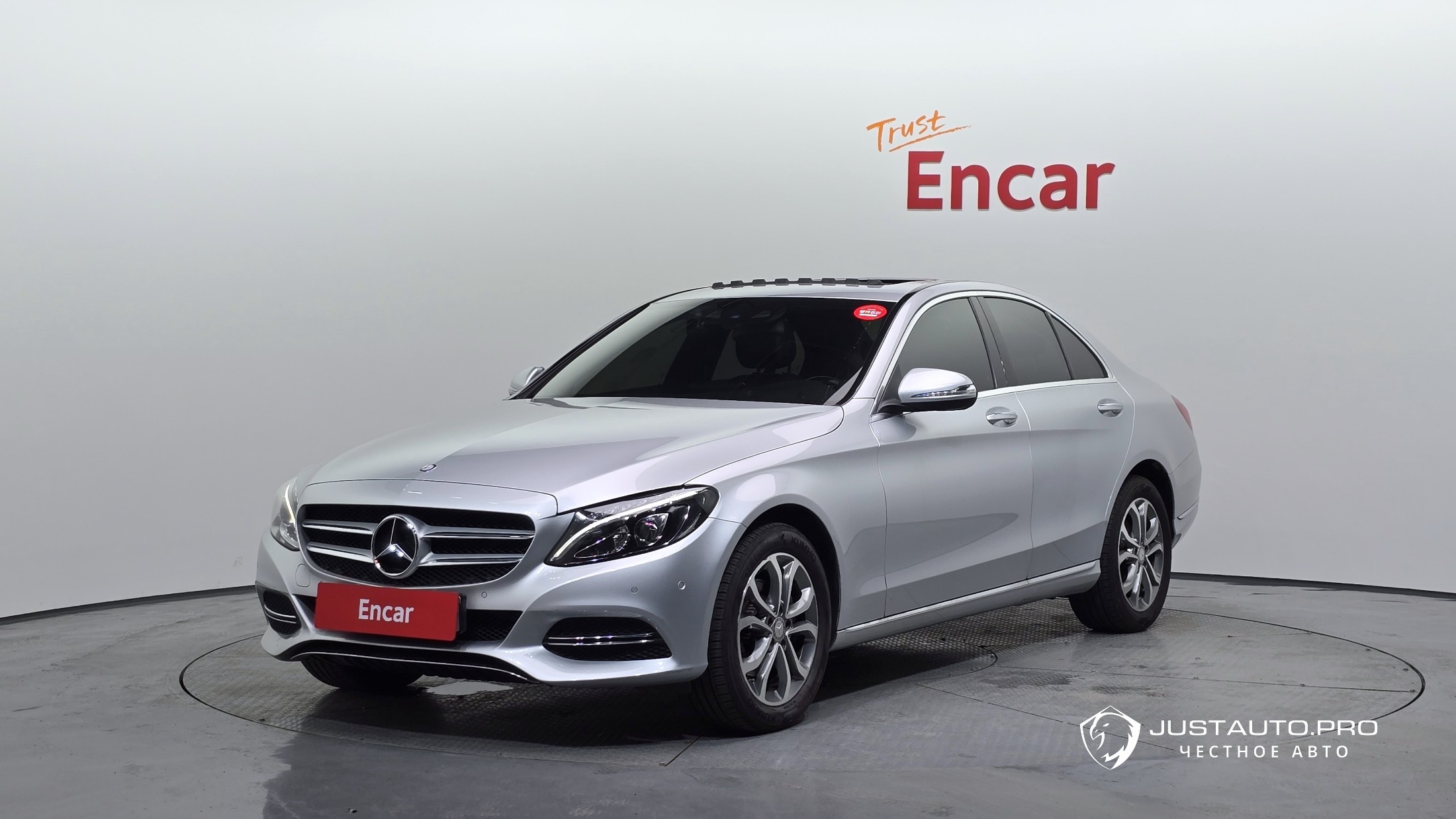 Автомобиль Mercedes-Benz C-Class