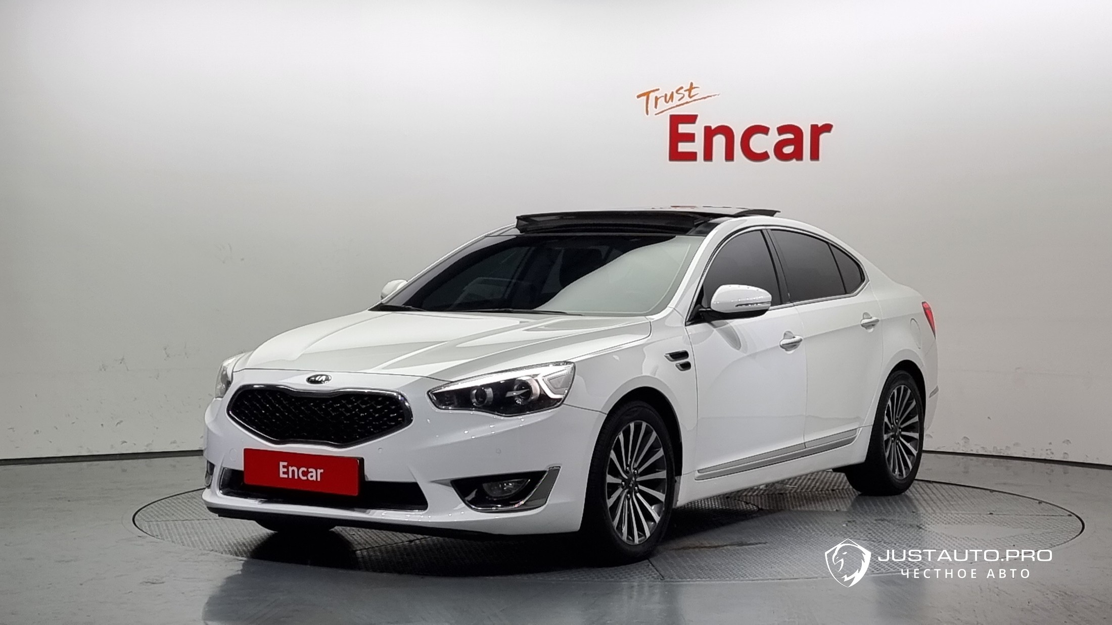 Автомобиль Kia K7