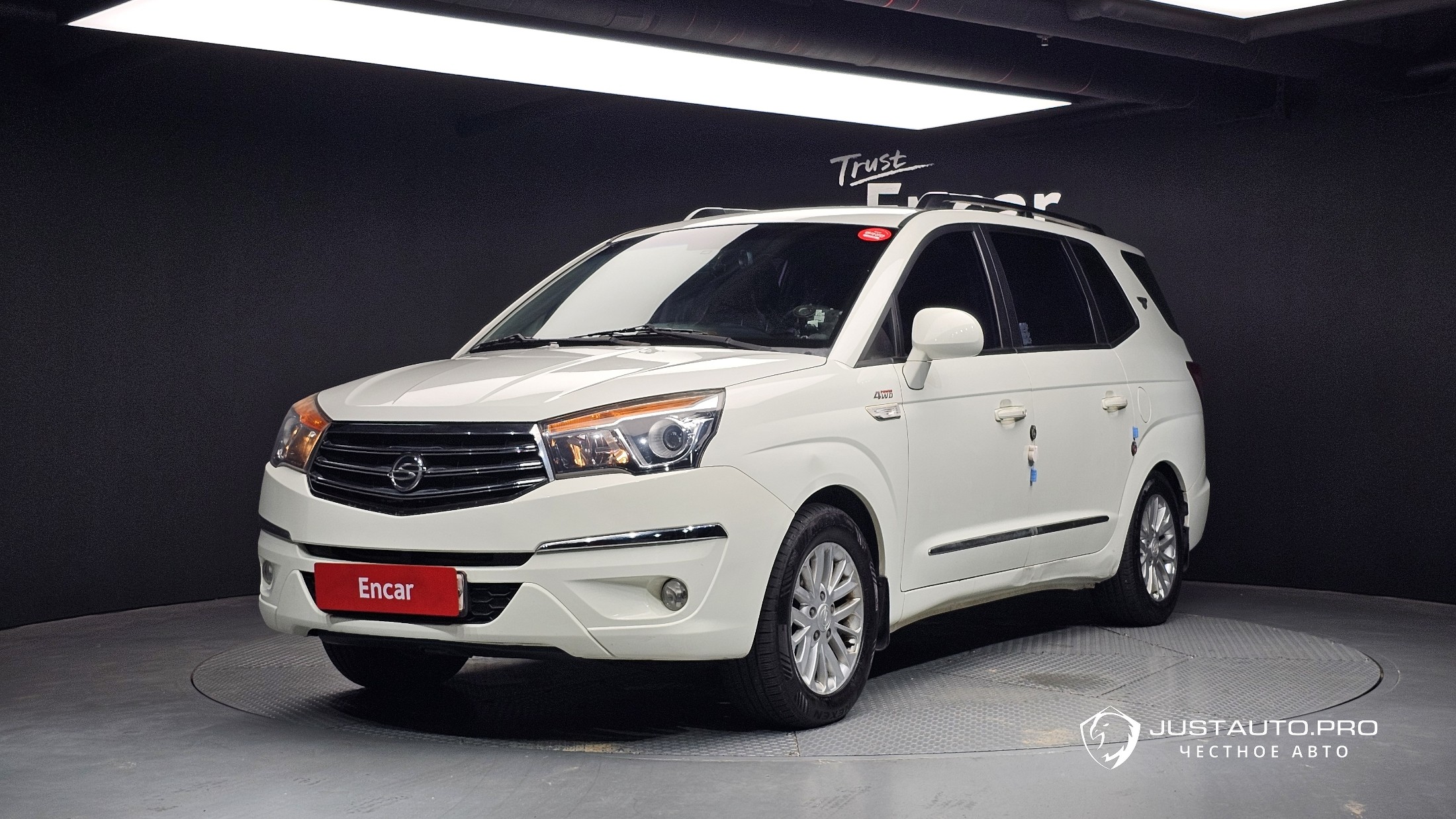 Автомобиль KG_Mobility_Ssangyong KORANDO