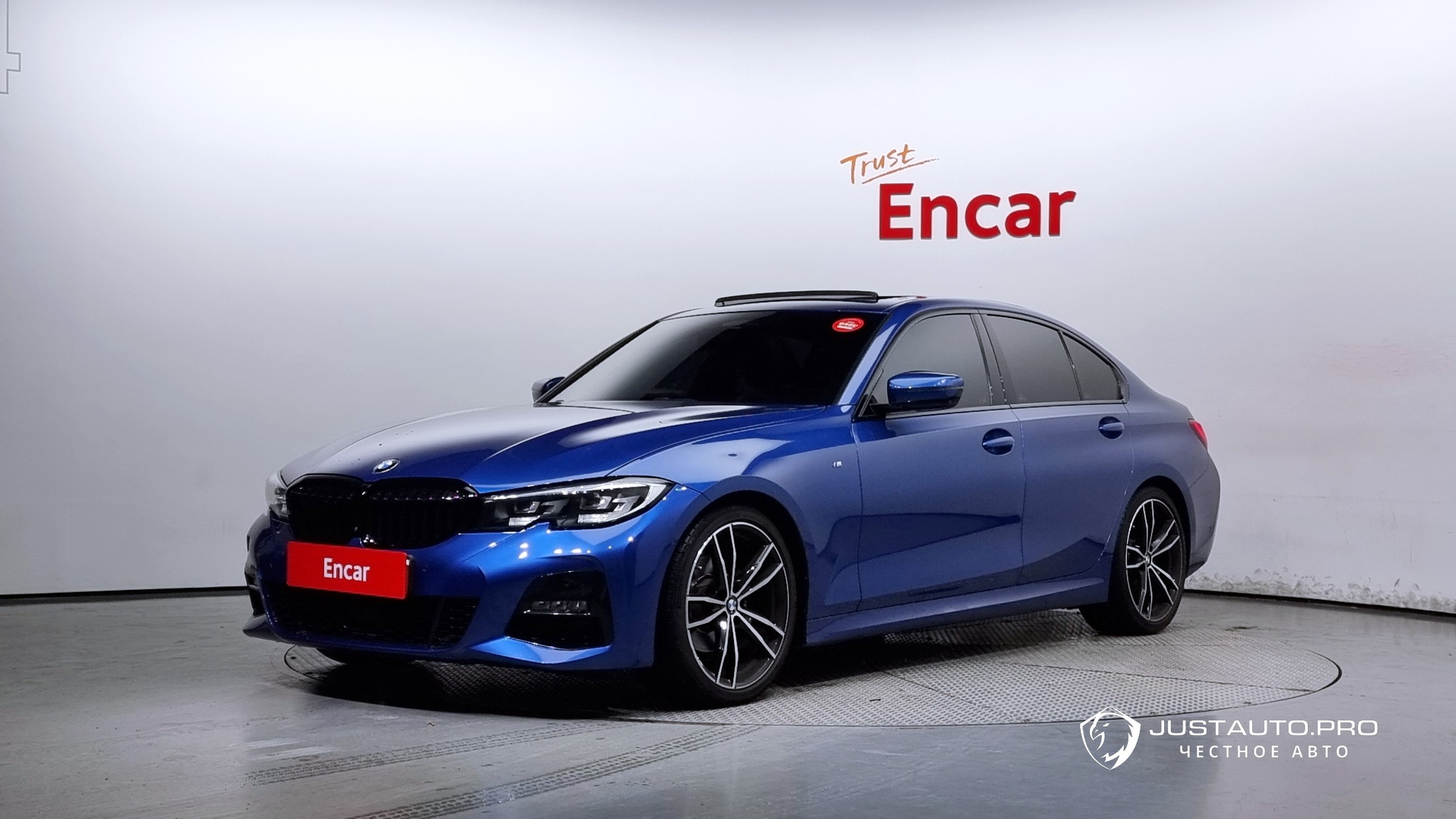 Автомобиль BMW 3-Series