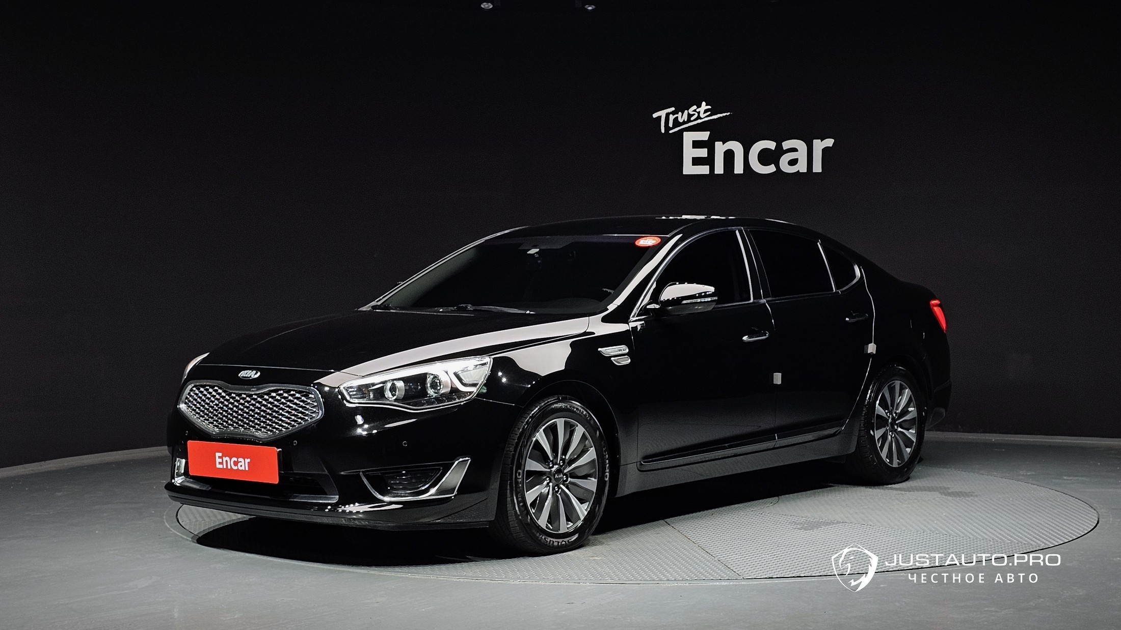 Автомобиль Kia K7