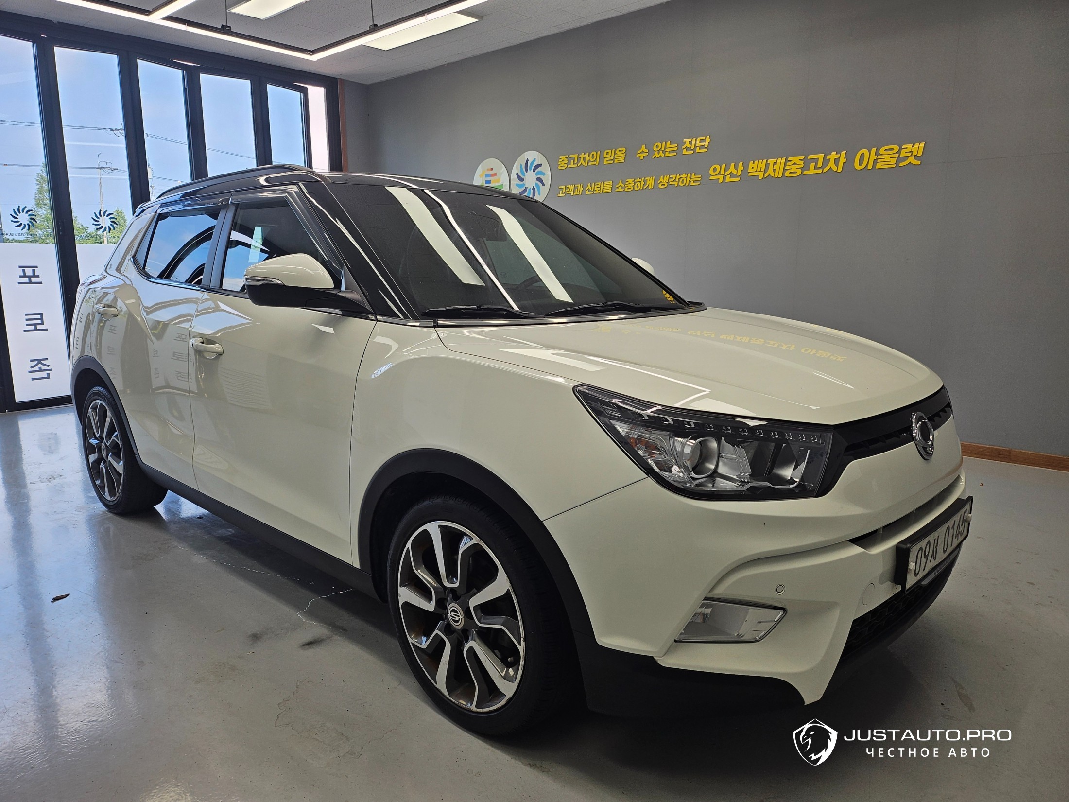 Автомобиль KG_Mobility_Ssangyong TIBOLI