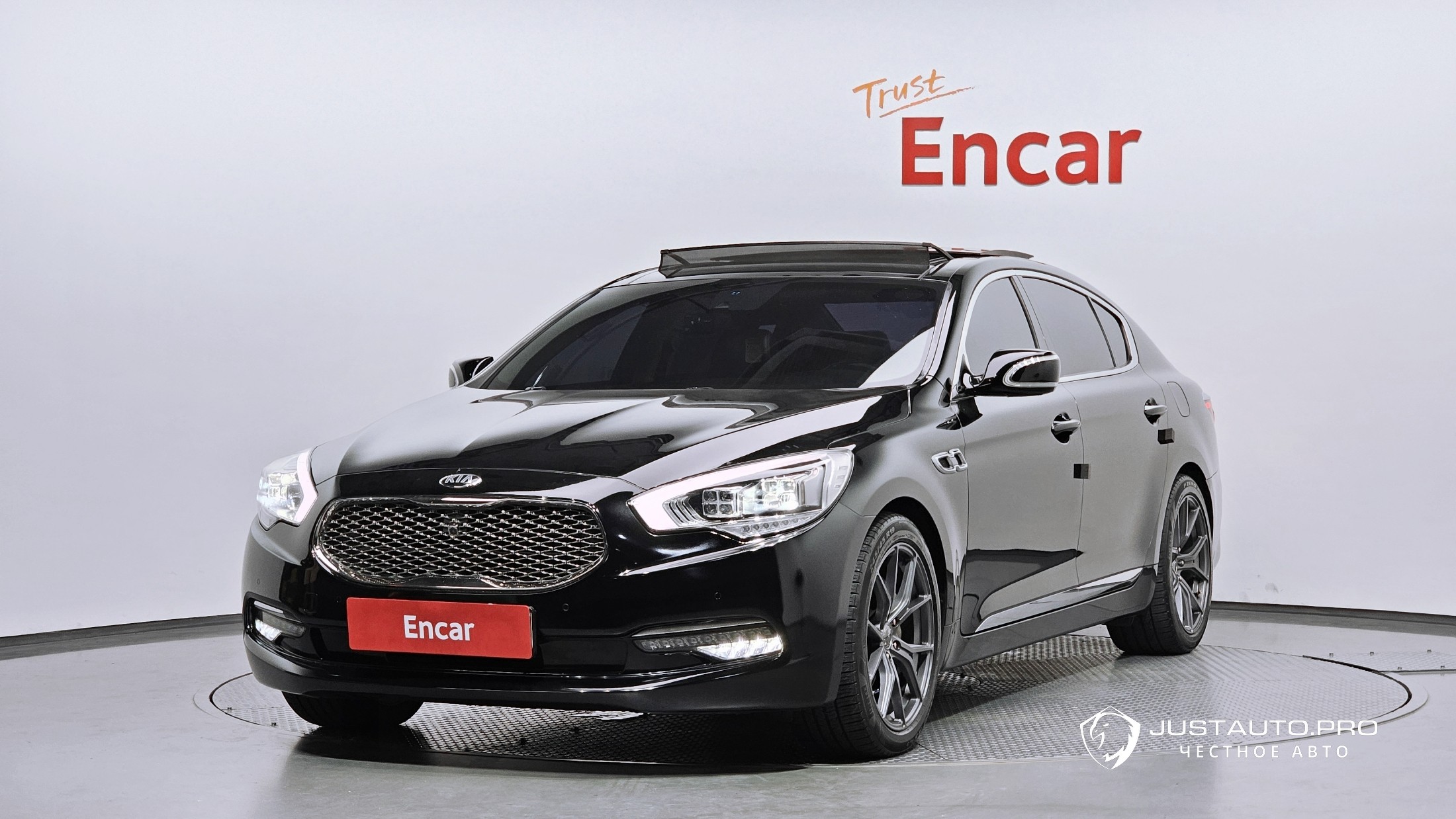 Автомобиль Kia K9