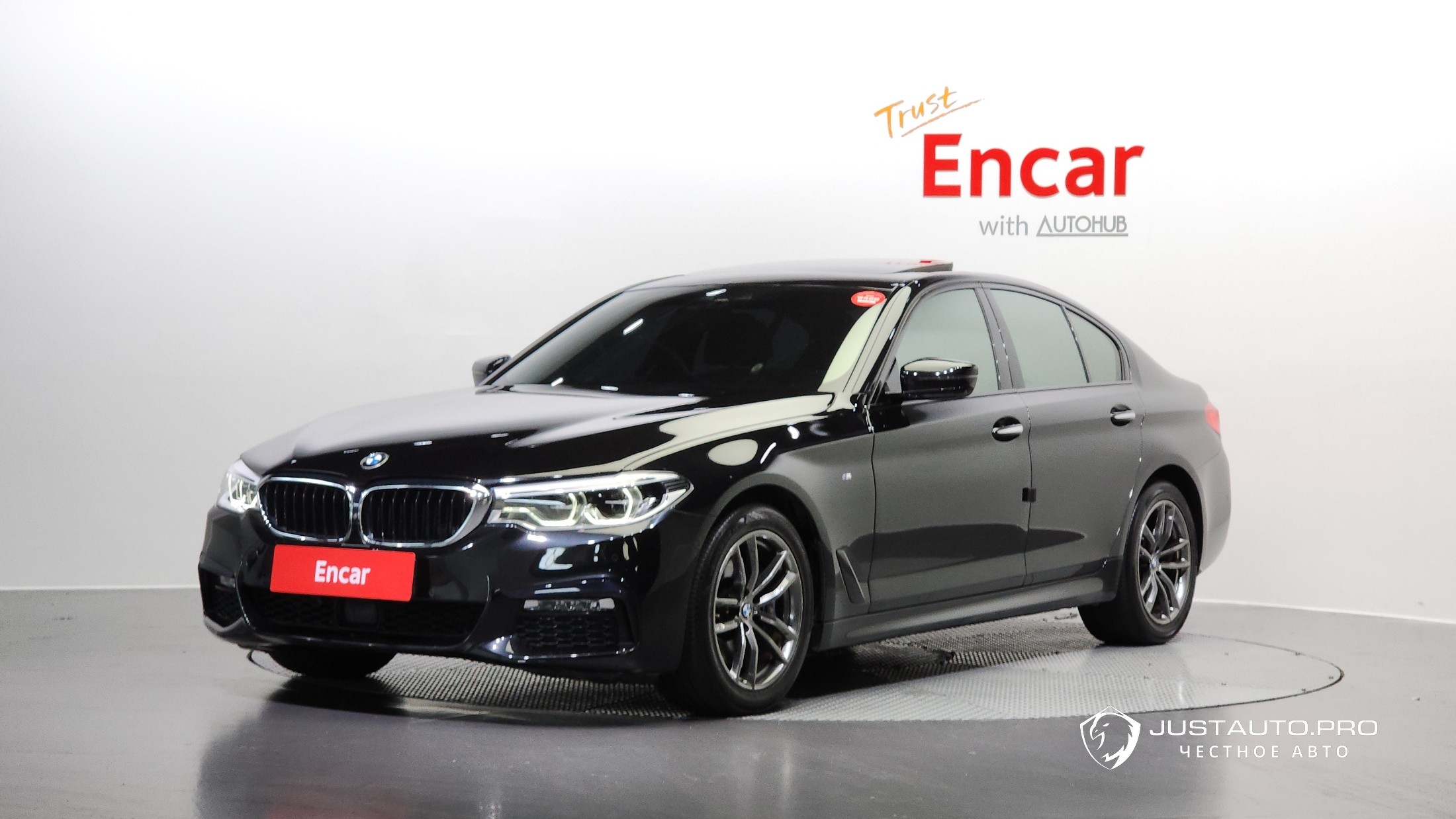 Автомобиль BMW 5-Series