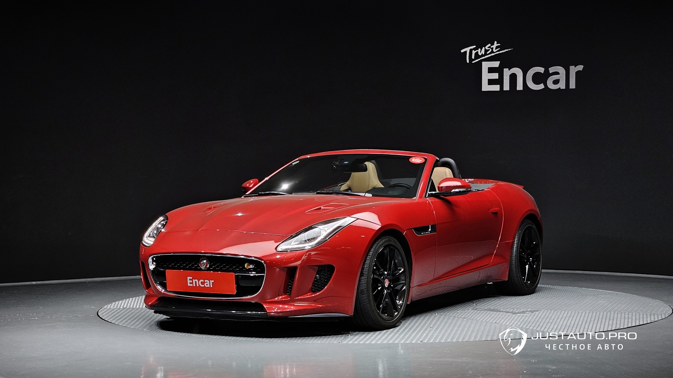 Автомобиль Jaguar F-TYPE