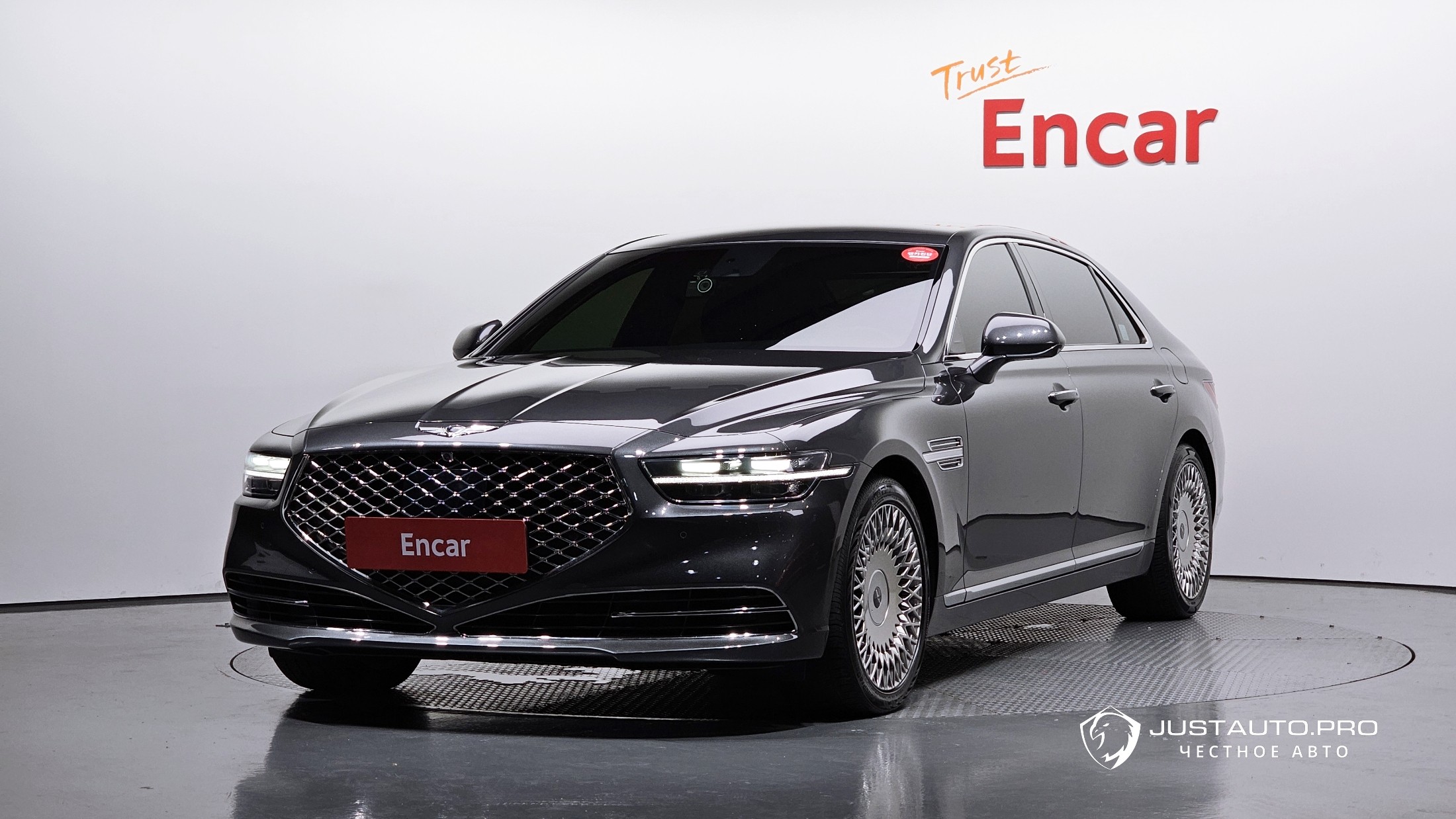 Автомобиль Genesis G90