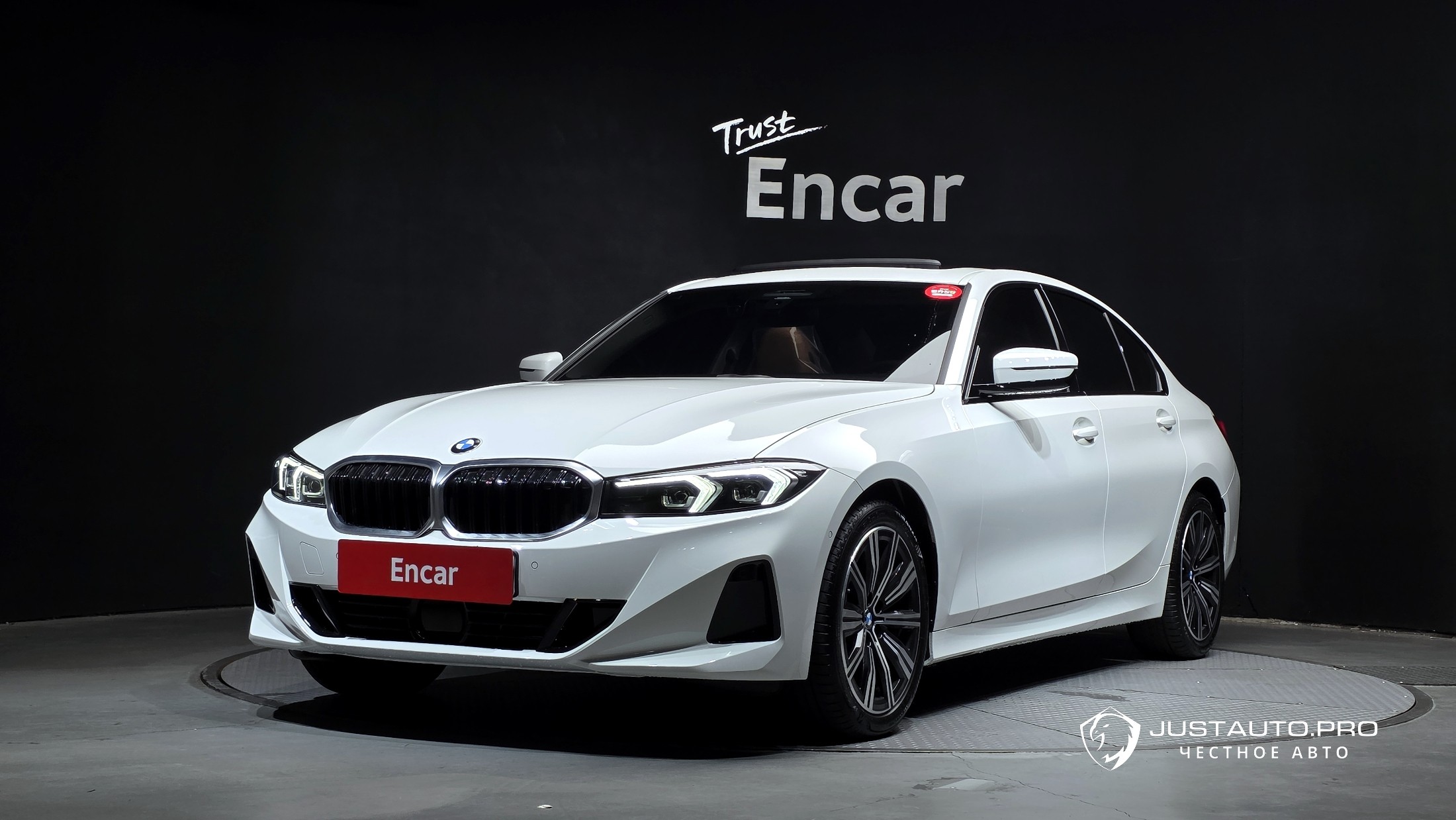 Автомобиль BMW 3-Series