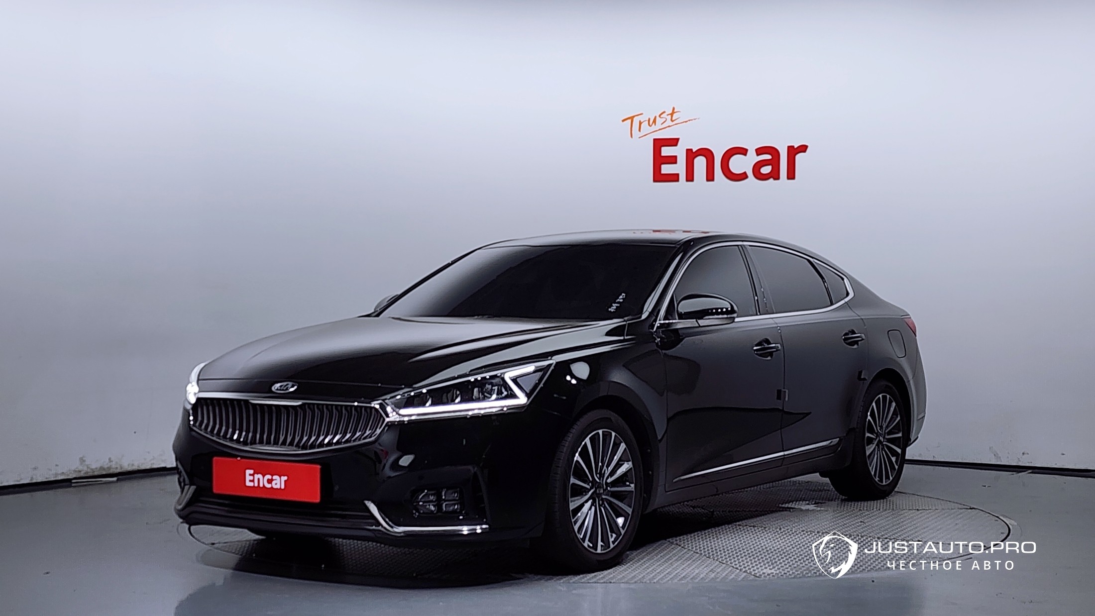 Автомобиль Kia K7