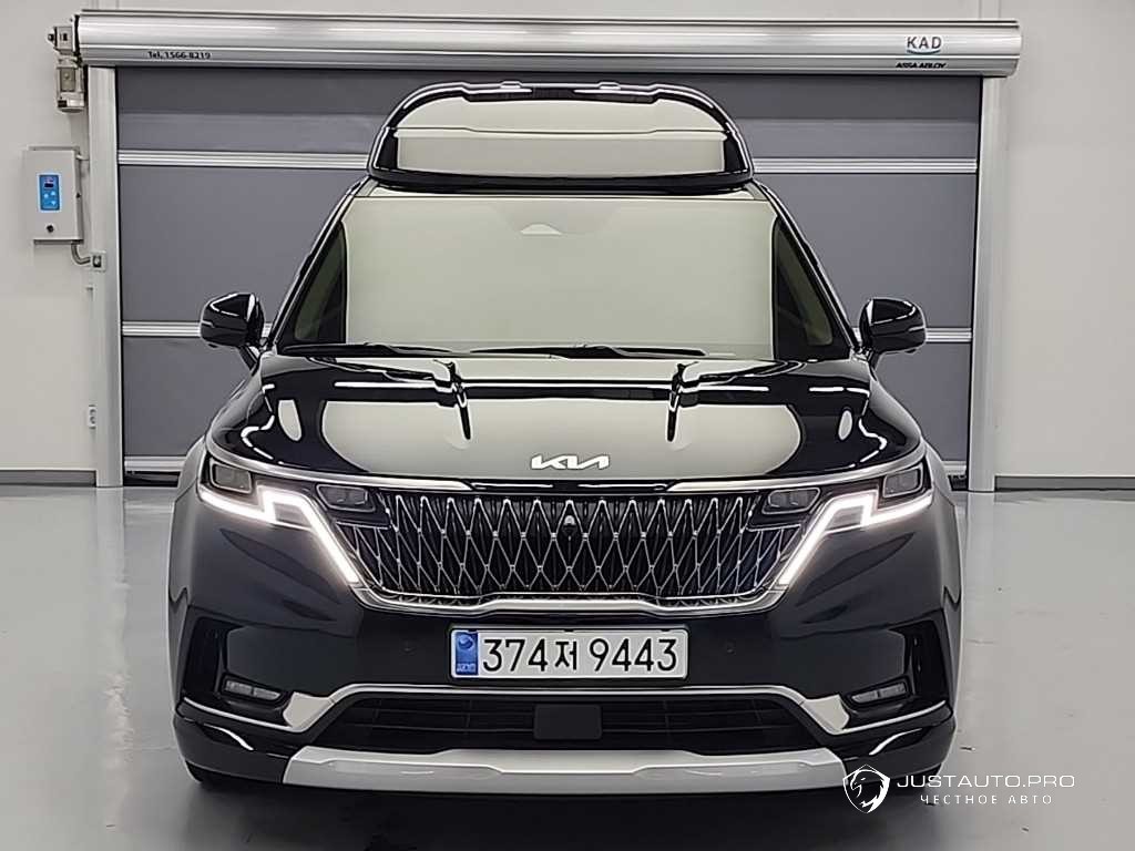 Автомобиль Kia Canival