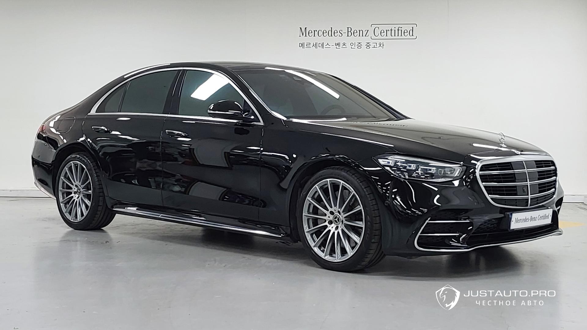 Автомобиль Mercedes-Benz S-Class