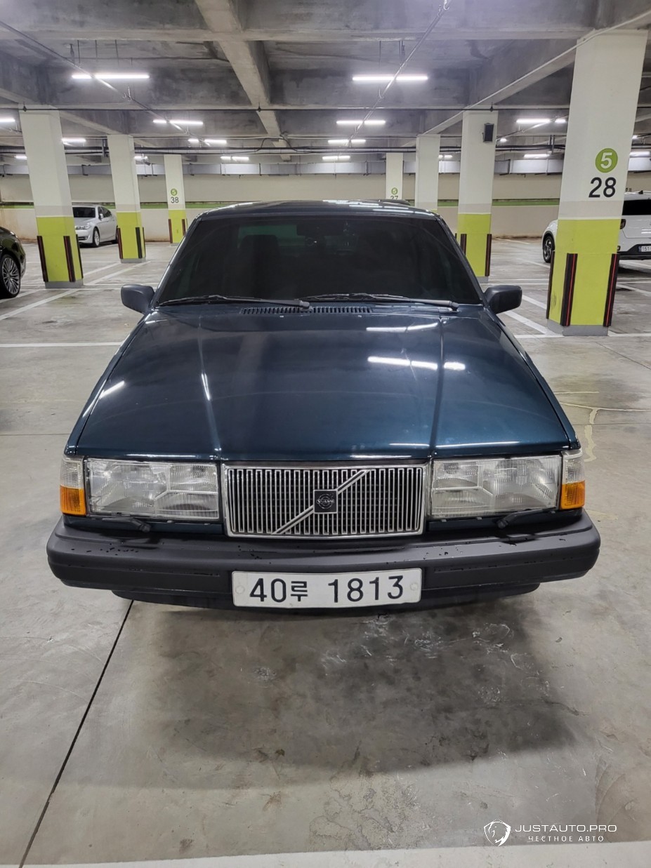 Автомобиль Volvo 940