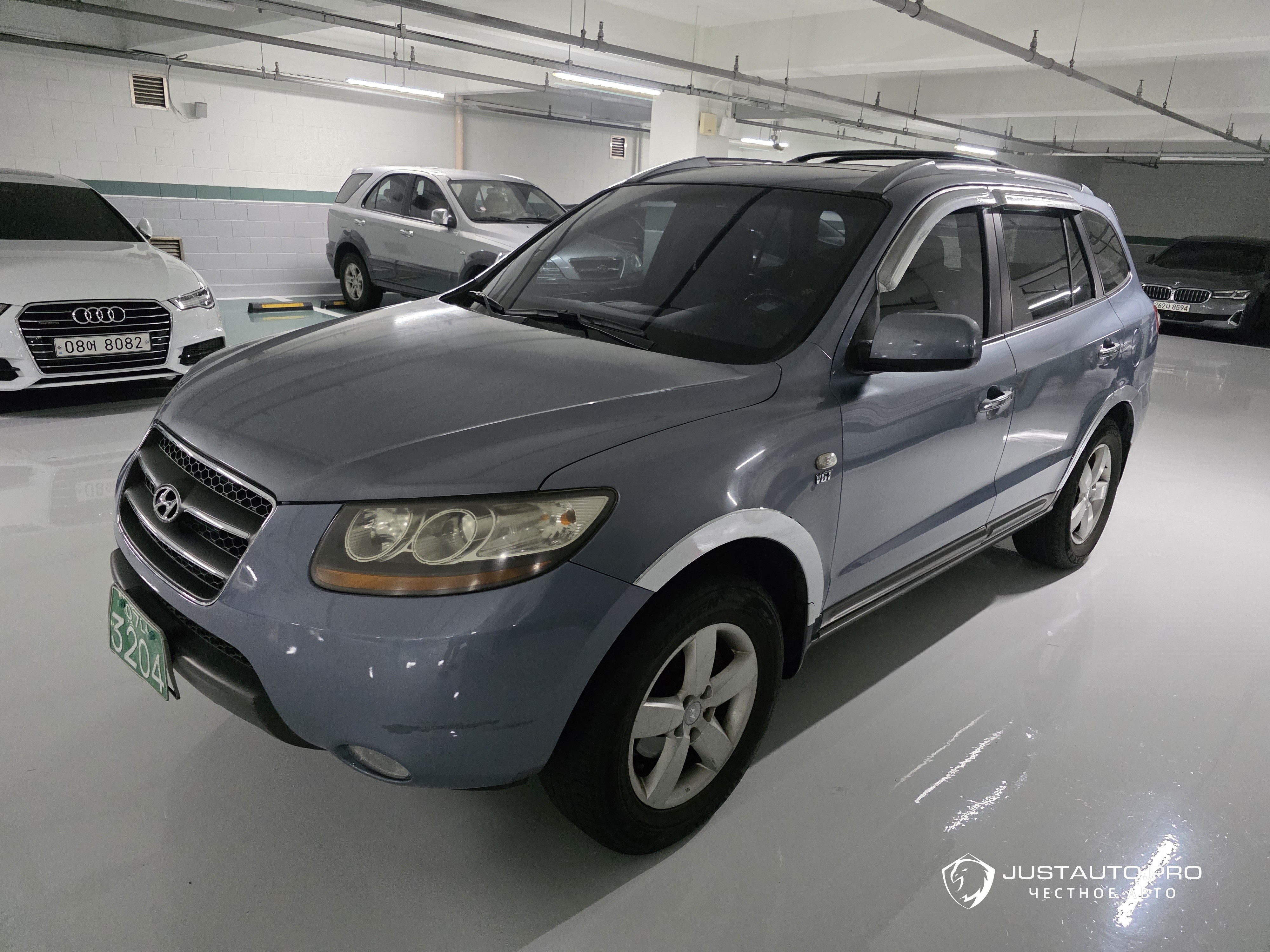 Автомобиль Hyundai Santafe
