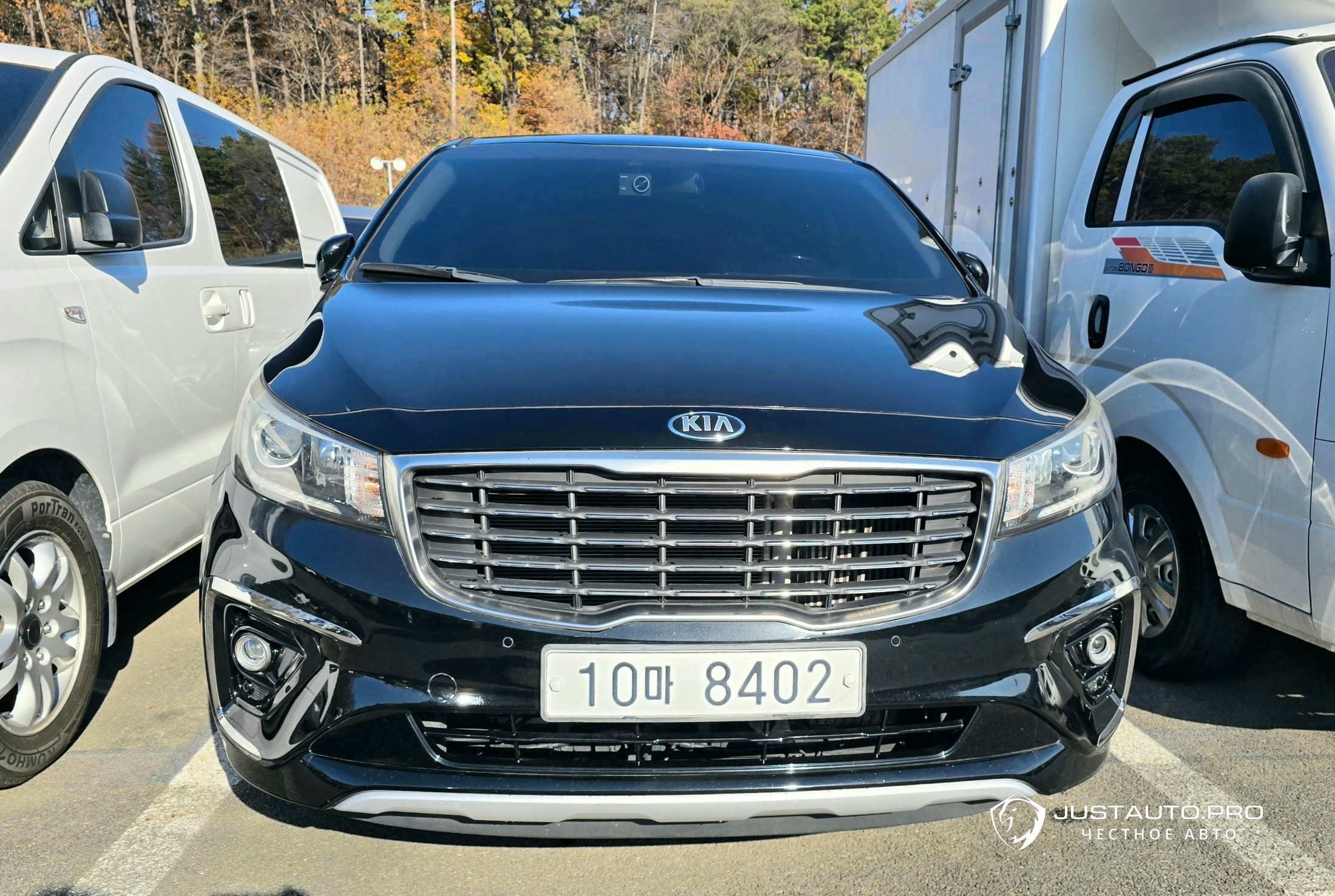 Автомобиль Kia Canival