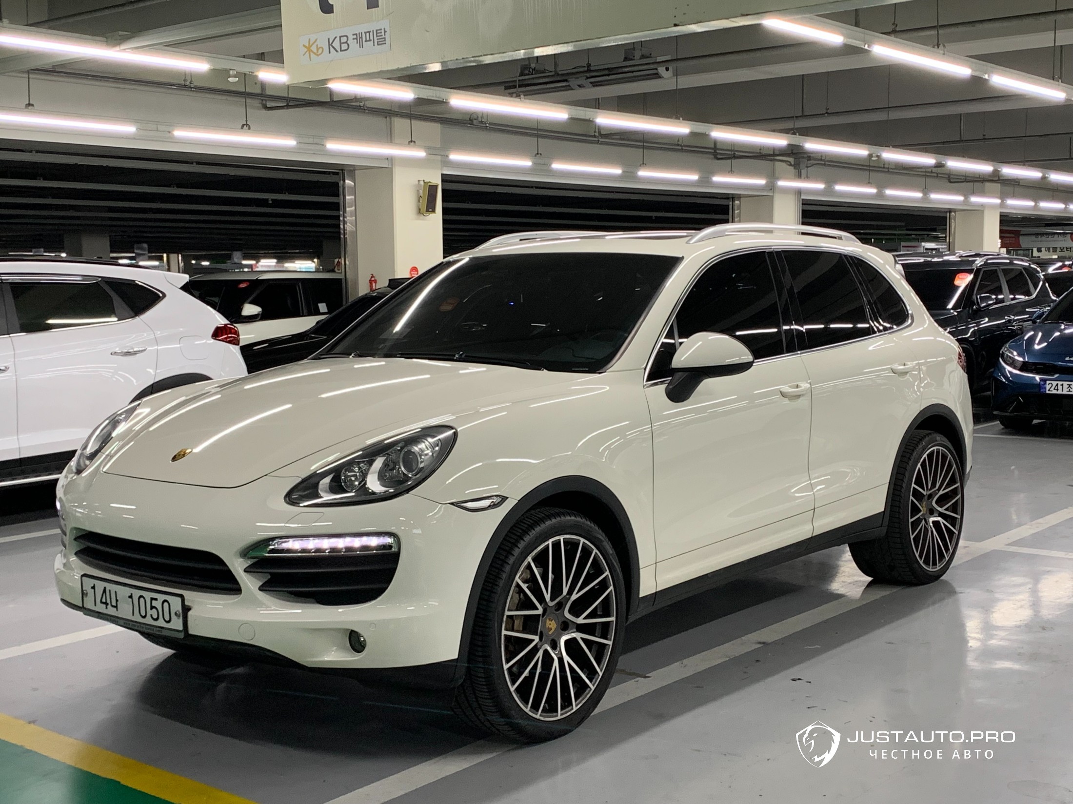Автомобиль Porsche Cayenne