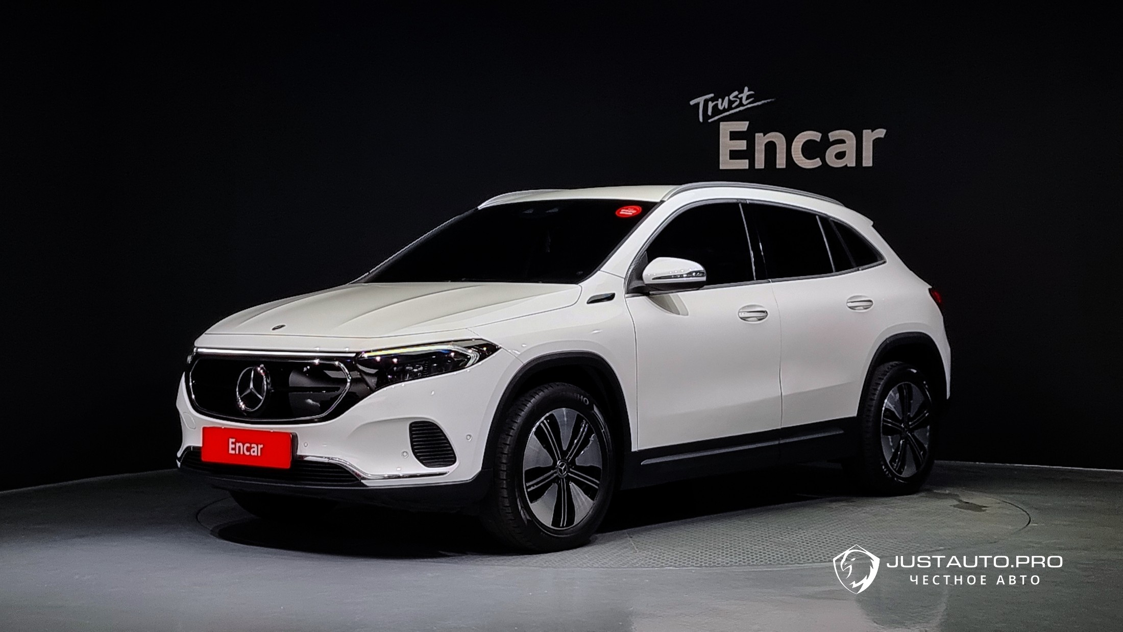 Автомобиль Mercedes-Benz EQA