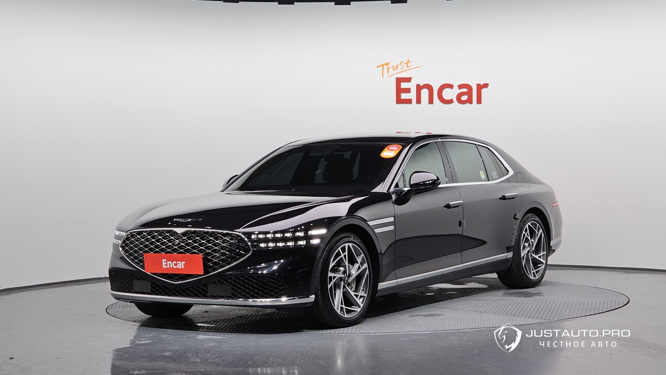 Автомобиль Genesis G90