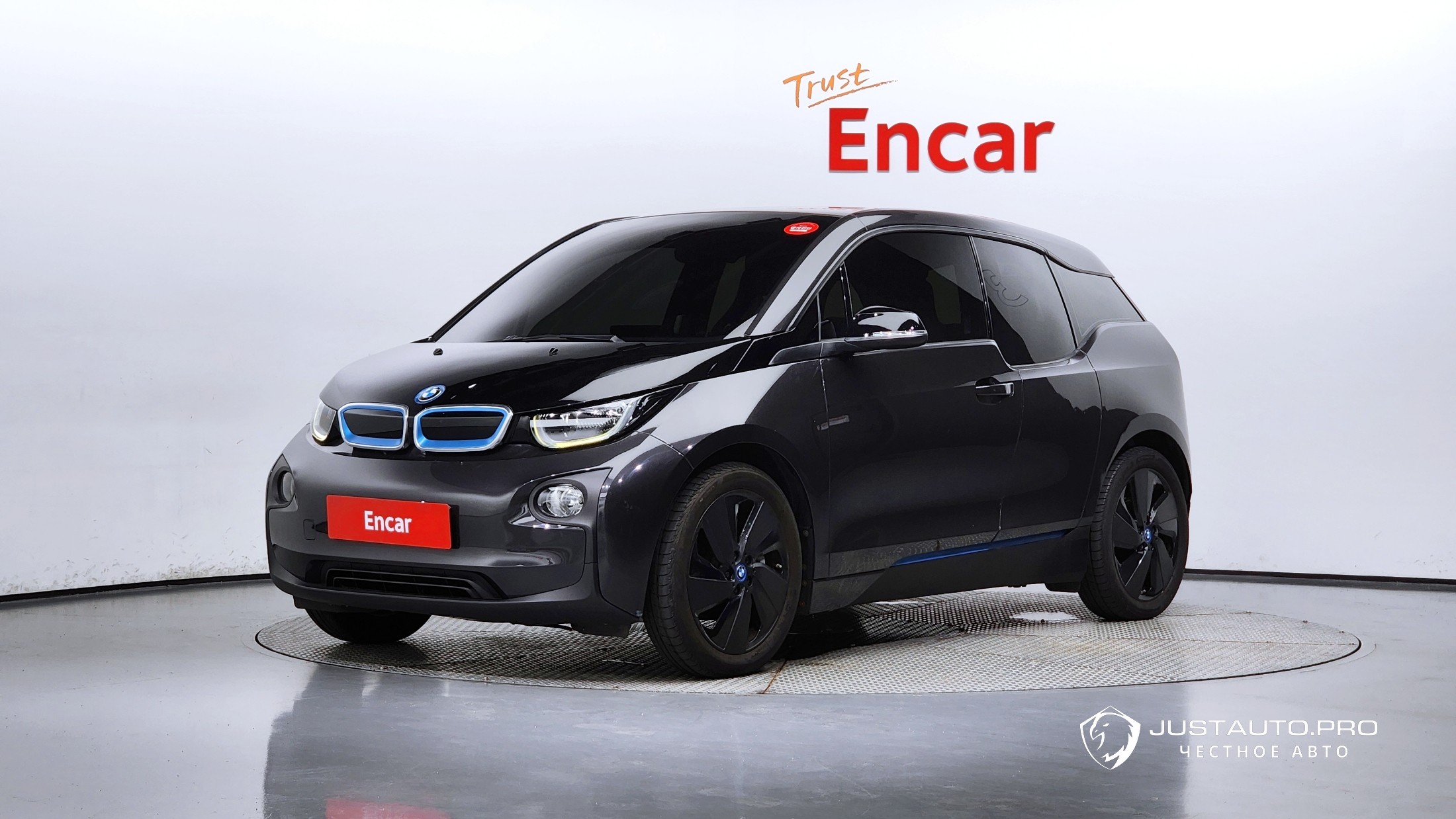 Автомобиль BMW i3
