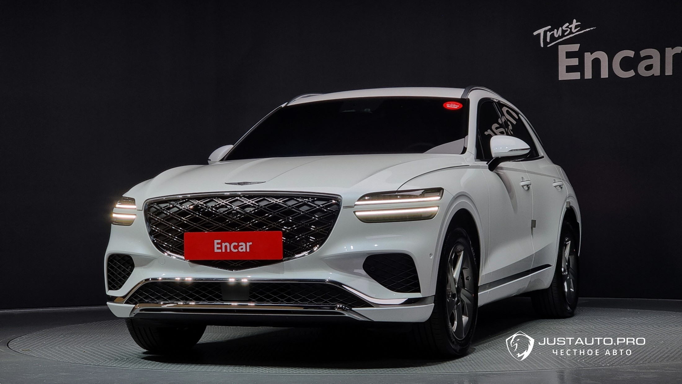 Автомобиль Genesis GV70